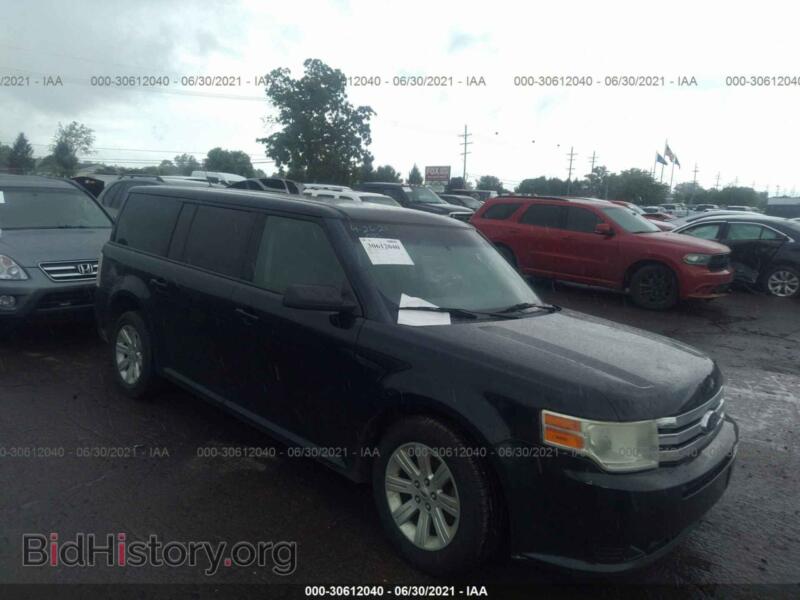 2010 Ford FLEX SE (VIN 2FMGK5BC9ABB05953) — фото 1 из 11, IAAI, повреждение: левая задняя часть