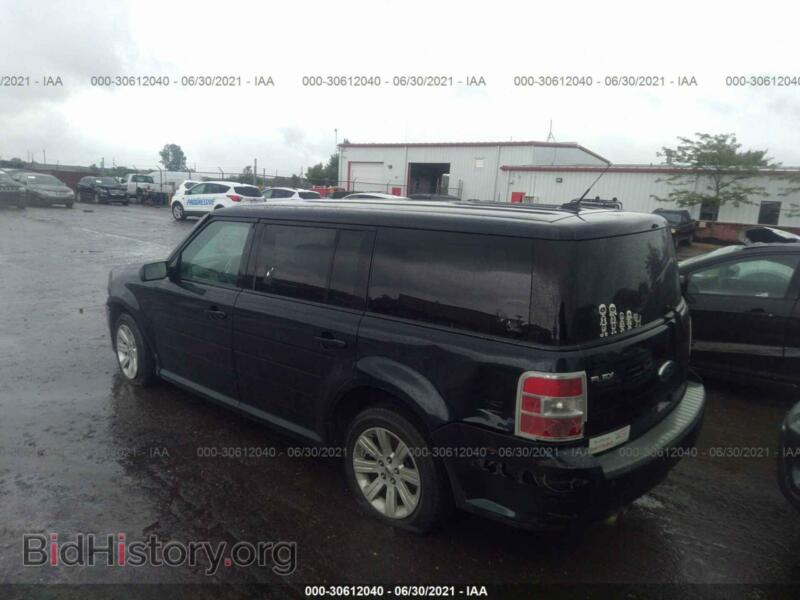2010 Ford FLEX (VIN 2FMGK5BC9ABB05953) — фото 3 из 11