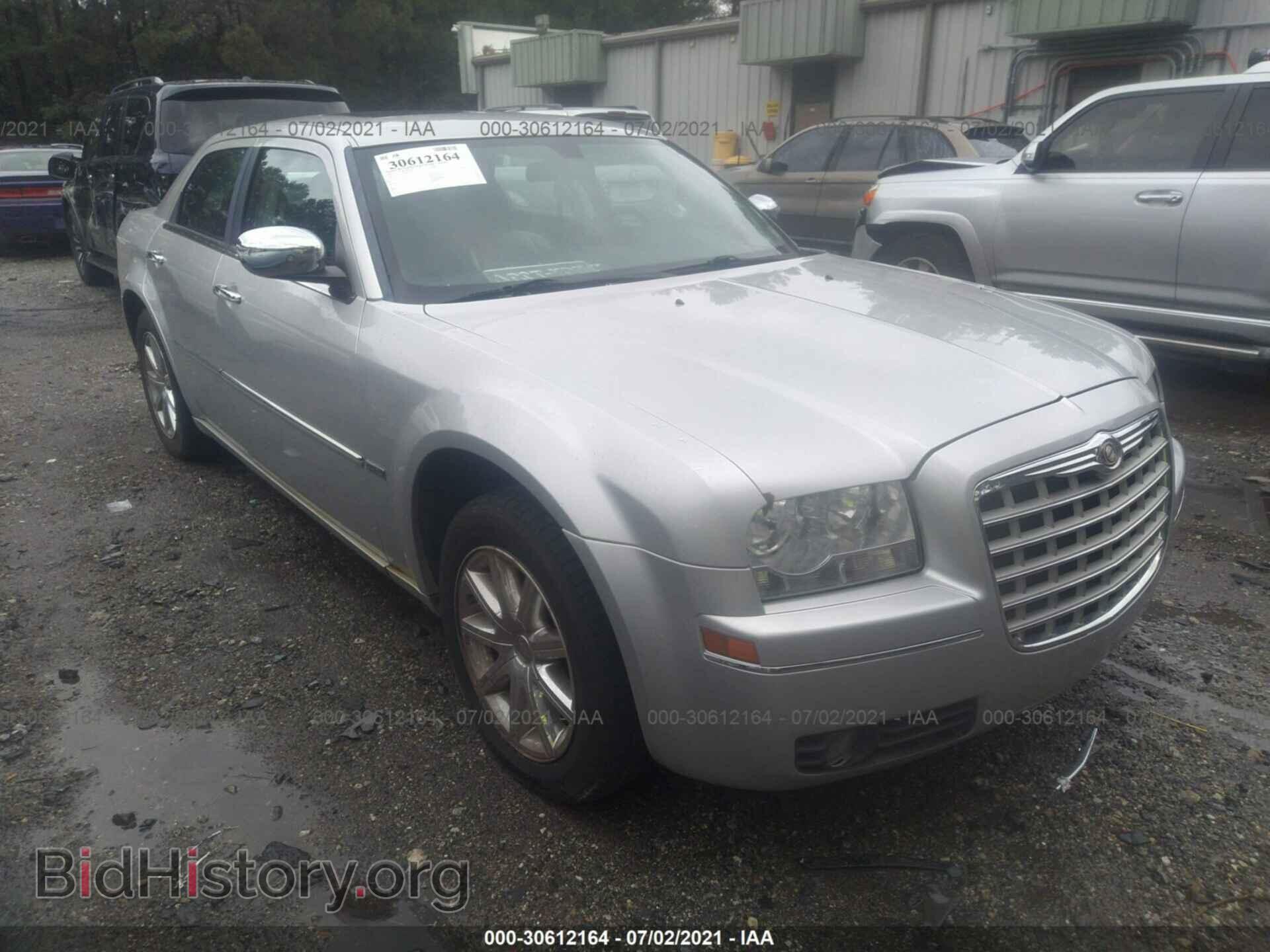 Photo 2C3CA5CV2AH133973 - CHRYSLER 300 2010
