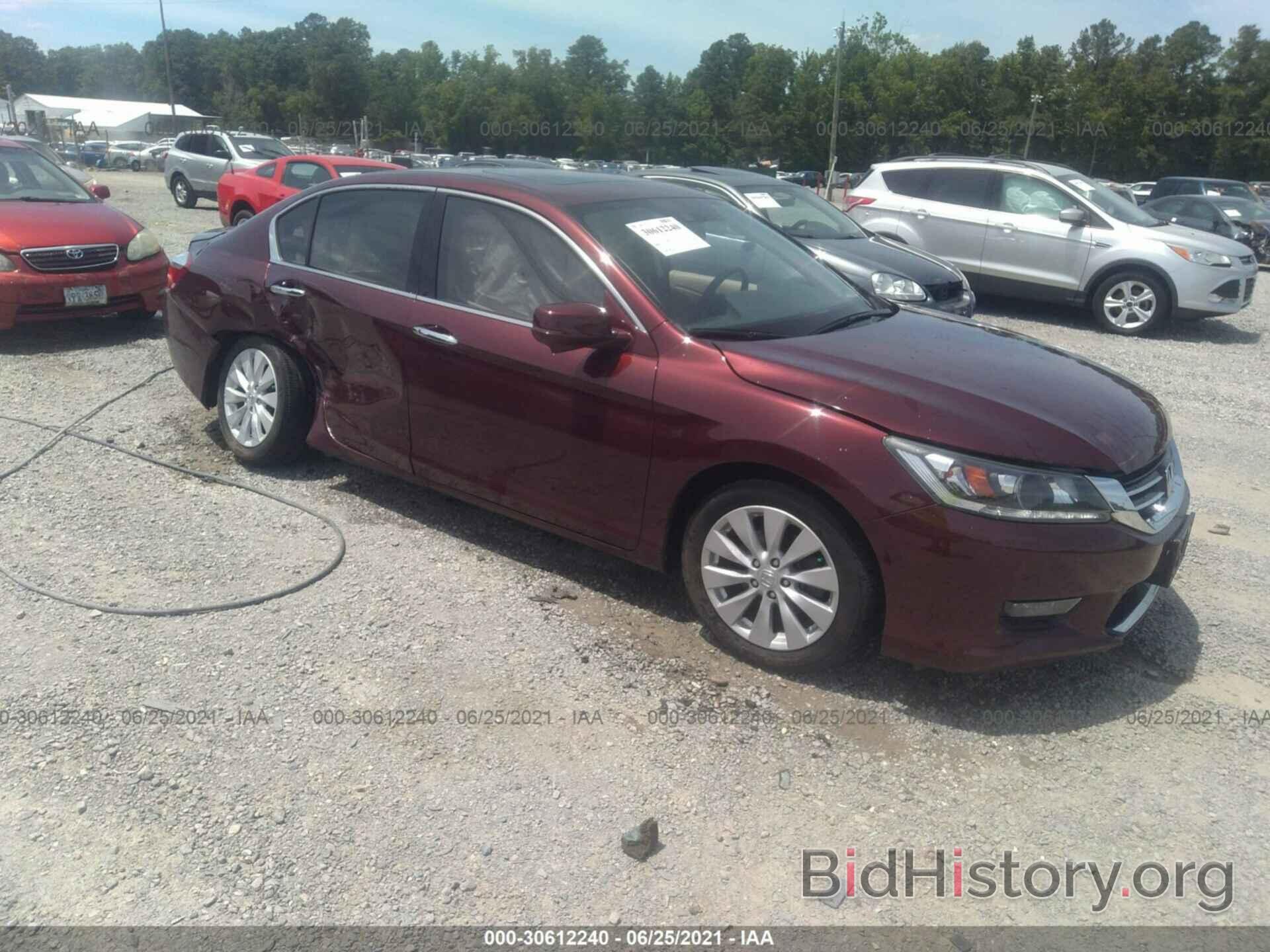 Photo 1HGCR3F89EA005279 - HONDA ACCORD SEDAN 2014