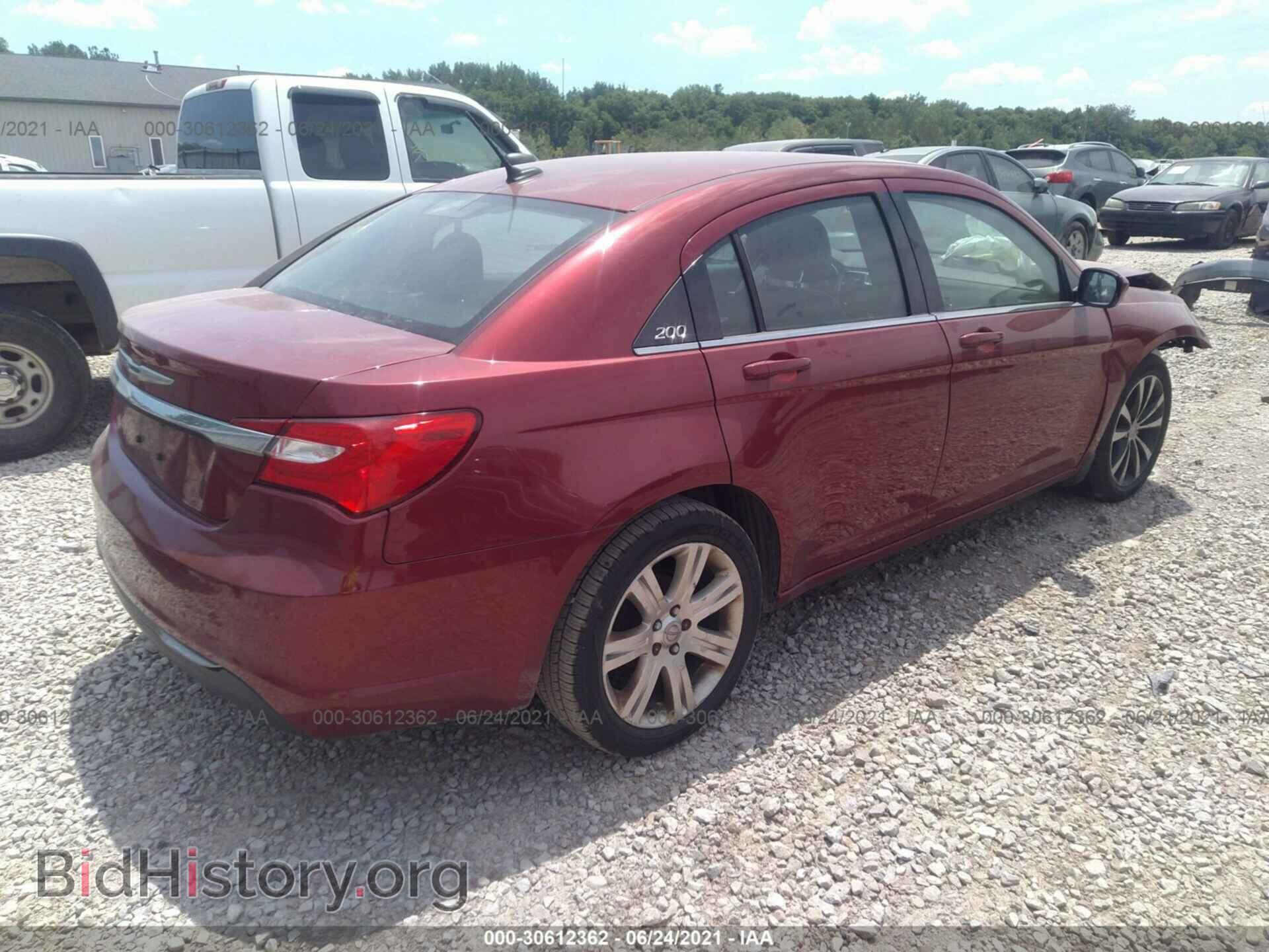 2011 CHRYSLER 200 - VIN: 1C3BC1FB4BN562184 - Фото 4