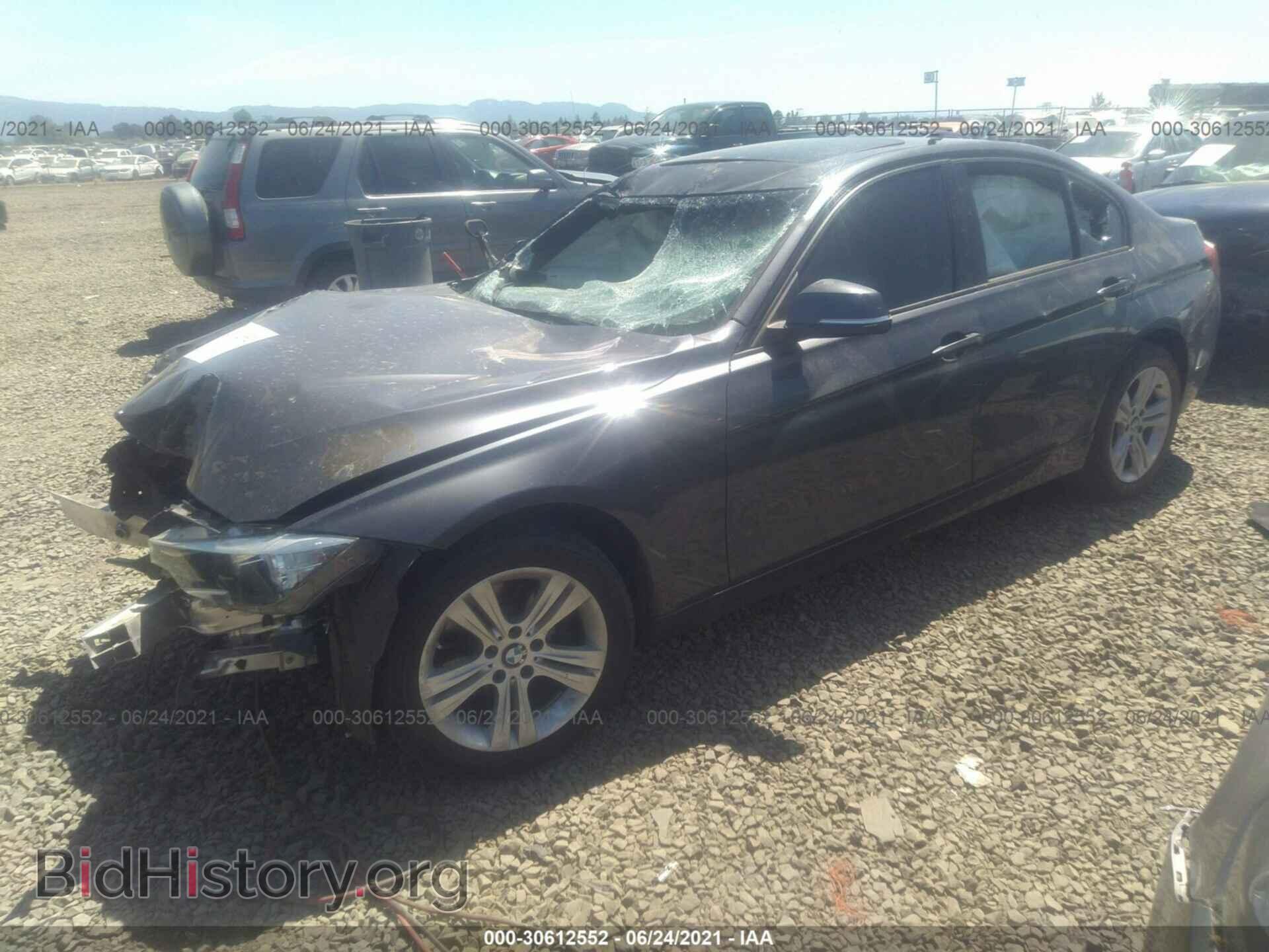 2016 BMW 3 SERIES - VIN: WBA8E9C58GK645068 - Фото 2