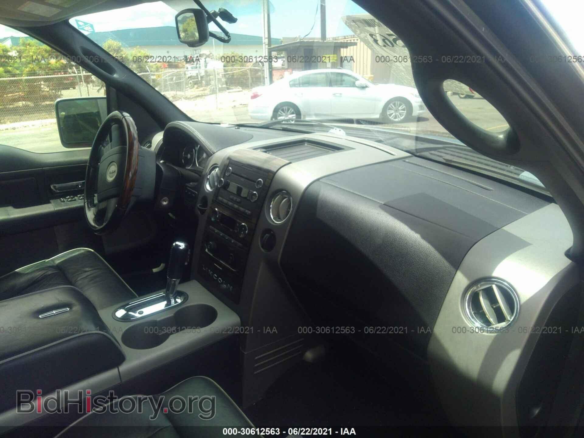 2008 LINCOLN MARK LT - VIN: 5LTPW16568FJ04200 - Photo 5