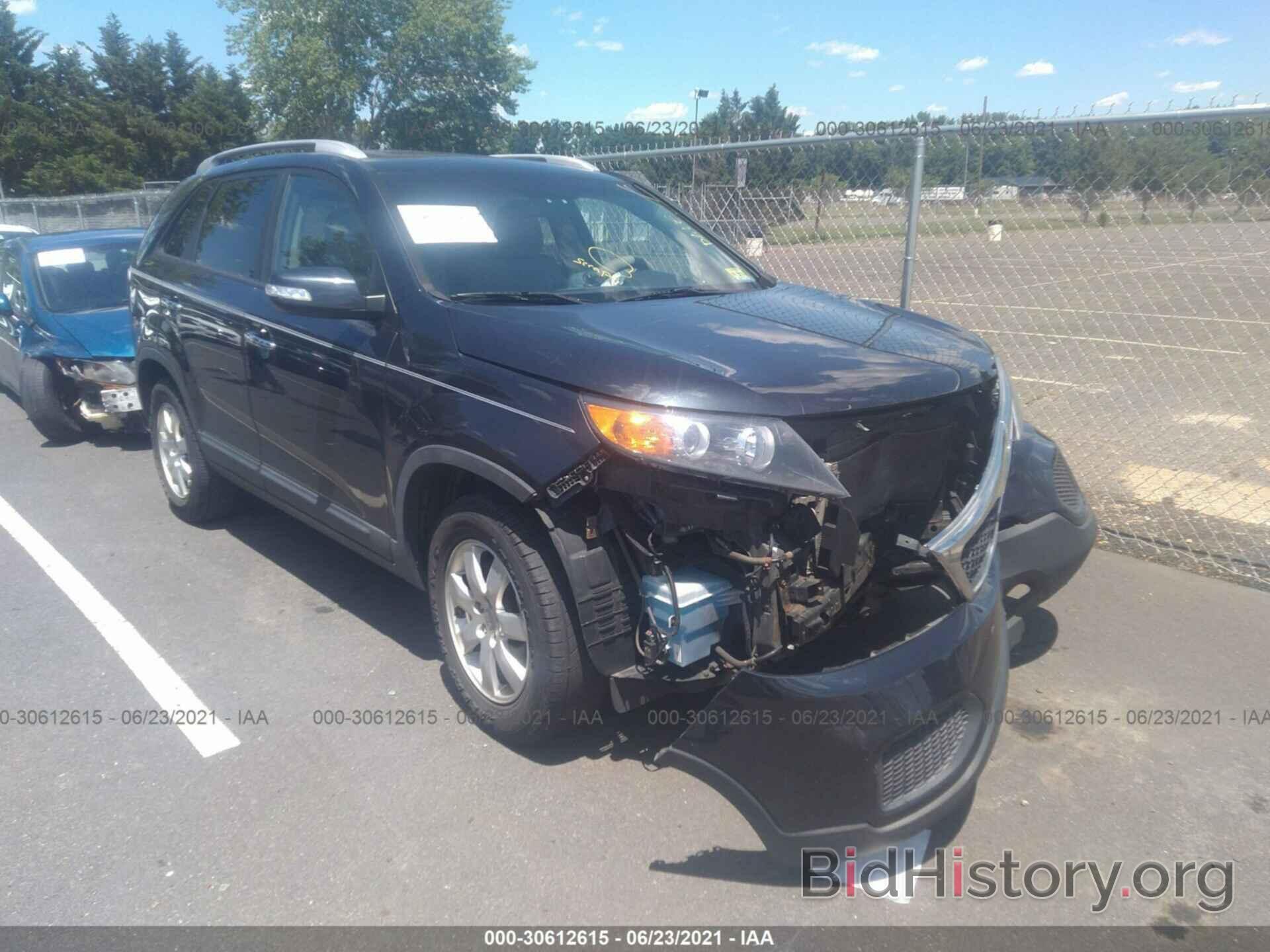 Photo 5XYKT4A28DG322778 - KIA SORENTO 2013