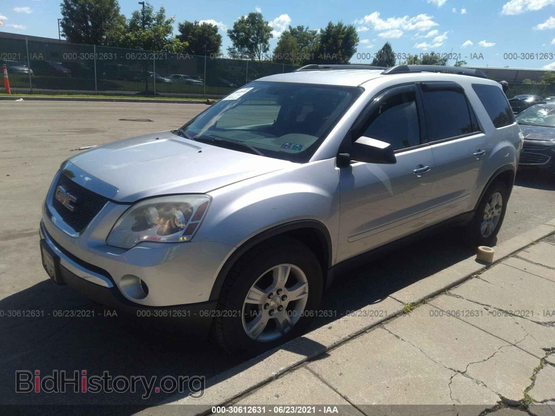 2011 GMC ACADIA - VIN: 1GKKVNEDXBJ394529 - Фото 2