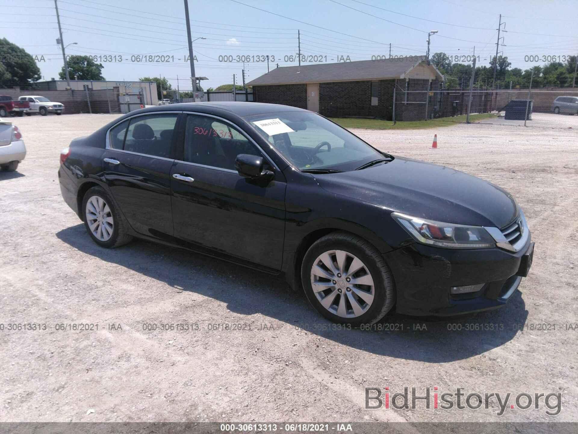 Photo 1HGCR2F75FA218491 - HONDA ACCORD SEDAN 2015