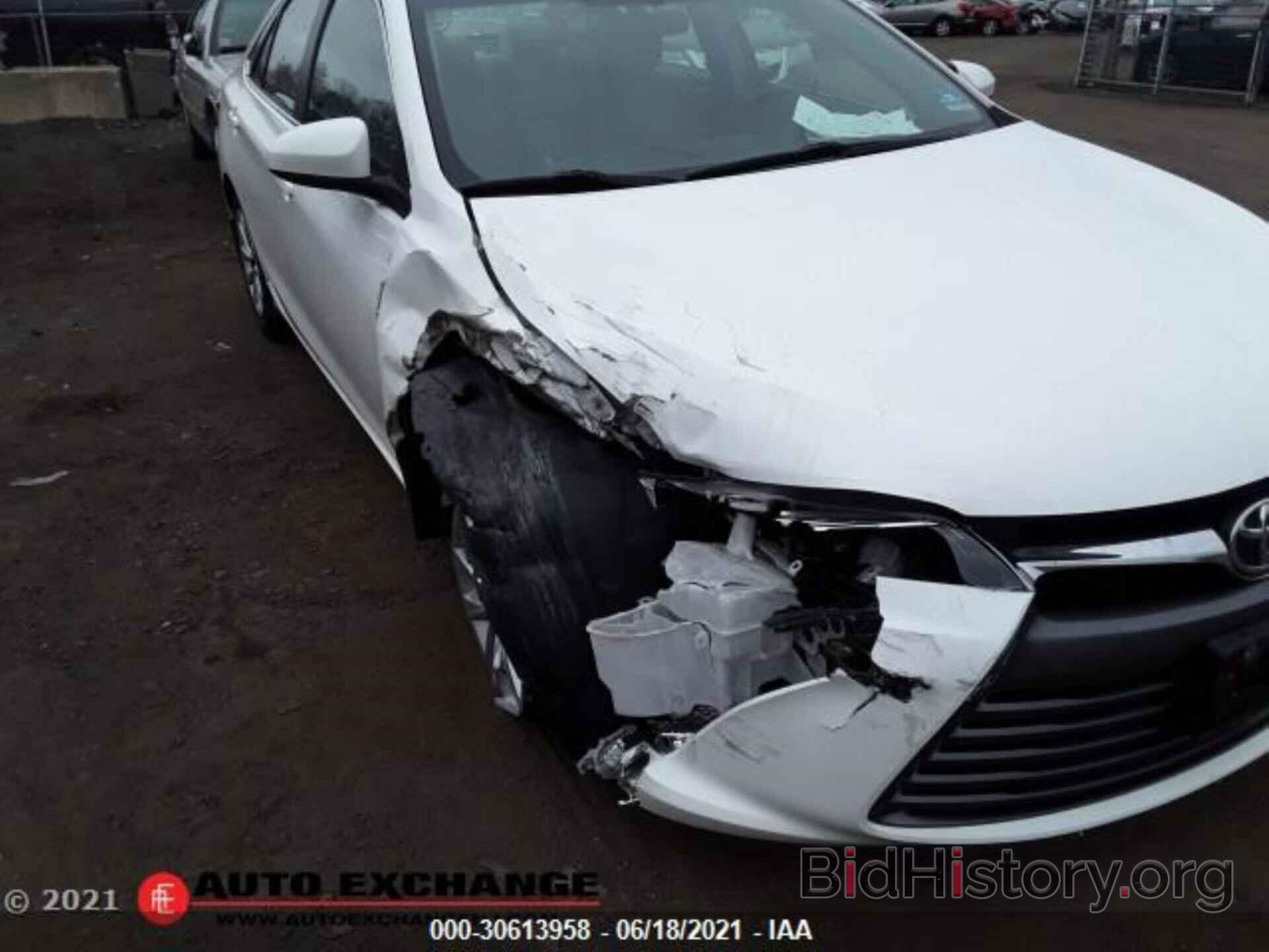 Photo 4T4BF1FK3GR523412 - TOYOTA CAMRY 2016
