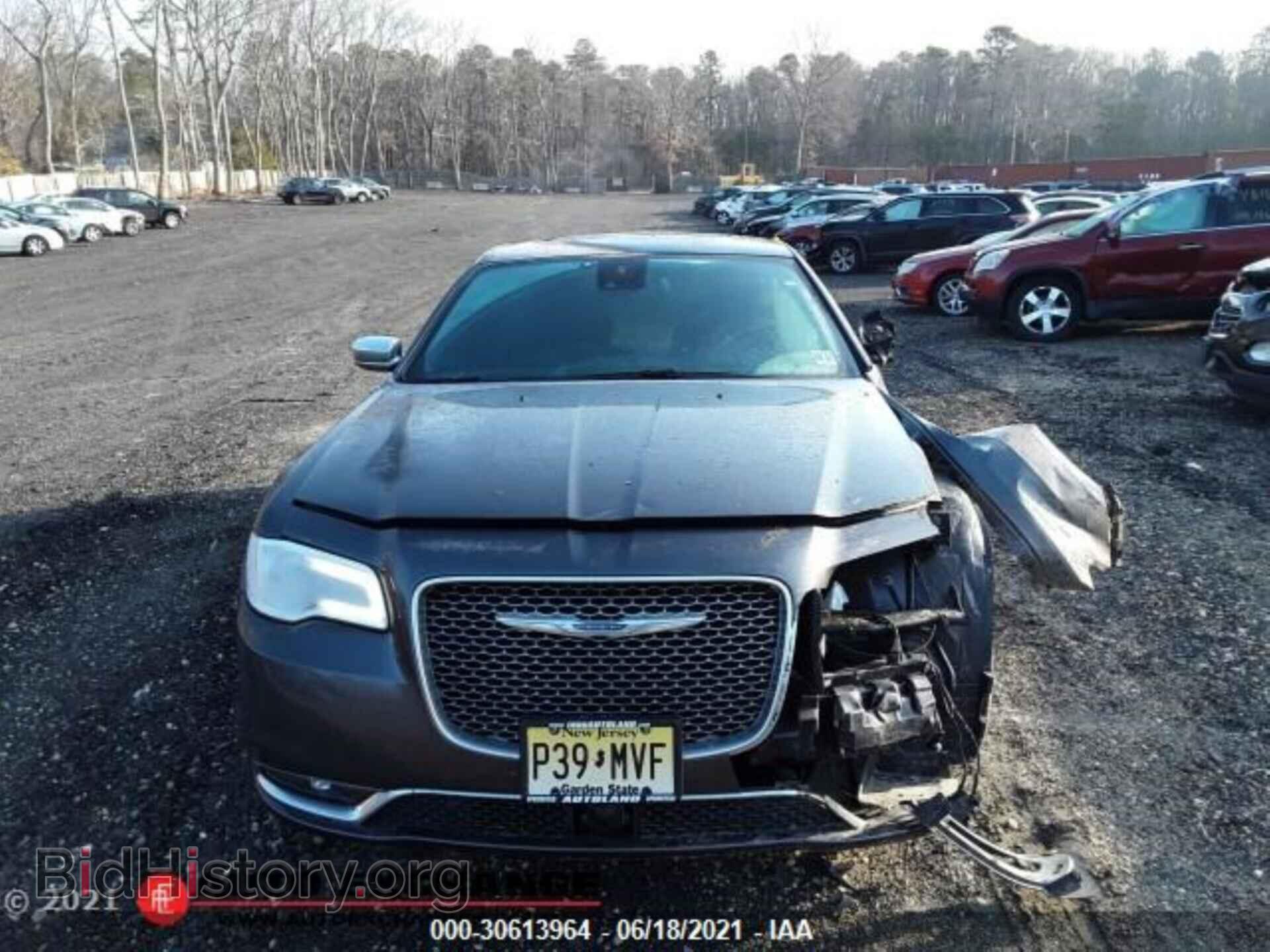 2016 CHRYSLER 300 - VIN: 2C3CCAPT7GH269956 - Фото 2