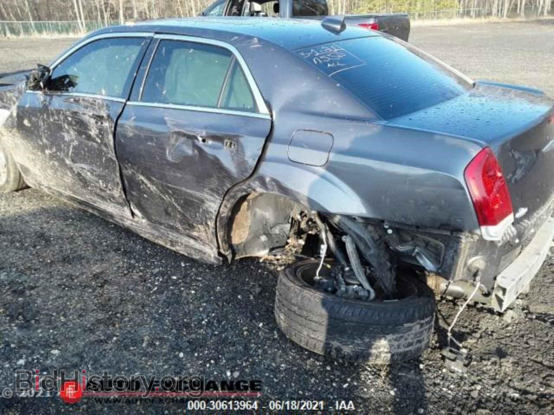 2016 CHRYSLER 300 - VIN: 2C3CCAPT7GH269956 - Фото 6
