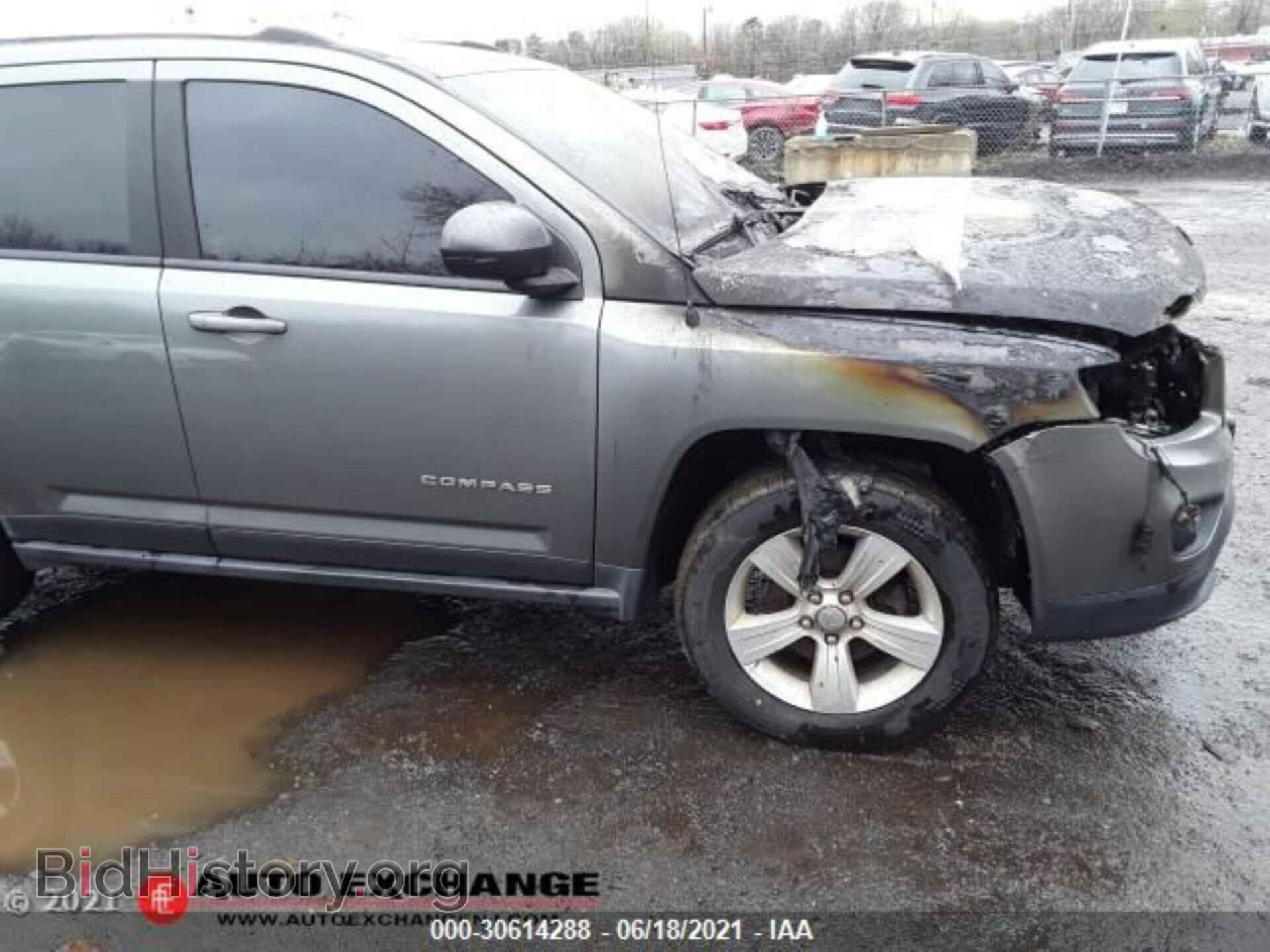 2012 JEEP COMPASS - VIN: 1C4NJDEB1CD650733 - Photo 4