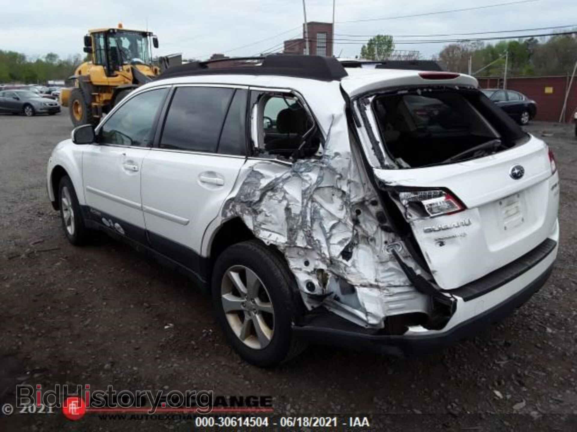 2013 SUBARU OUTBACK - VIN: 4S4BRBCC6D3285433 - Фото 2