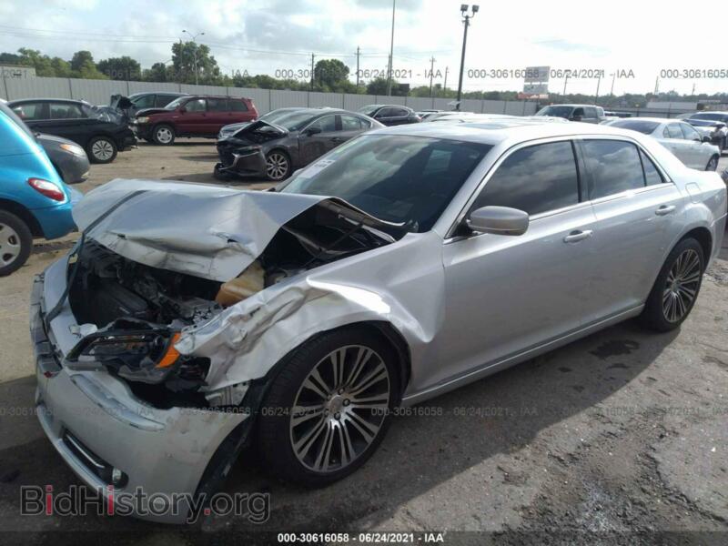 2012 Chrysler 300 (VIN 2C3CCABG3CH313374) — photo 2 of 12