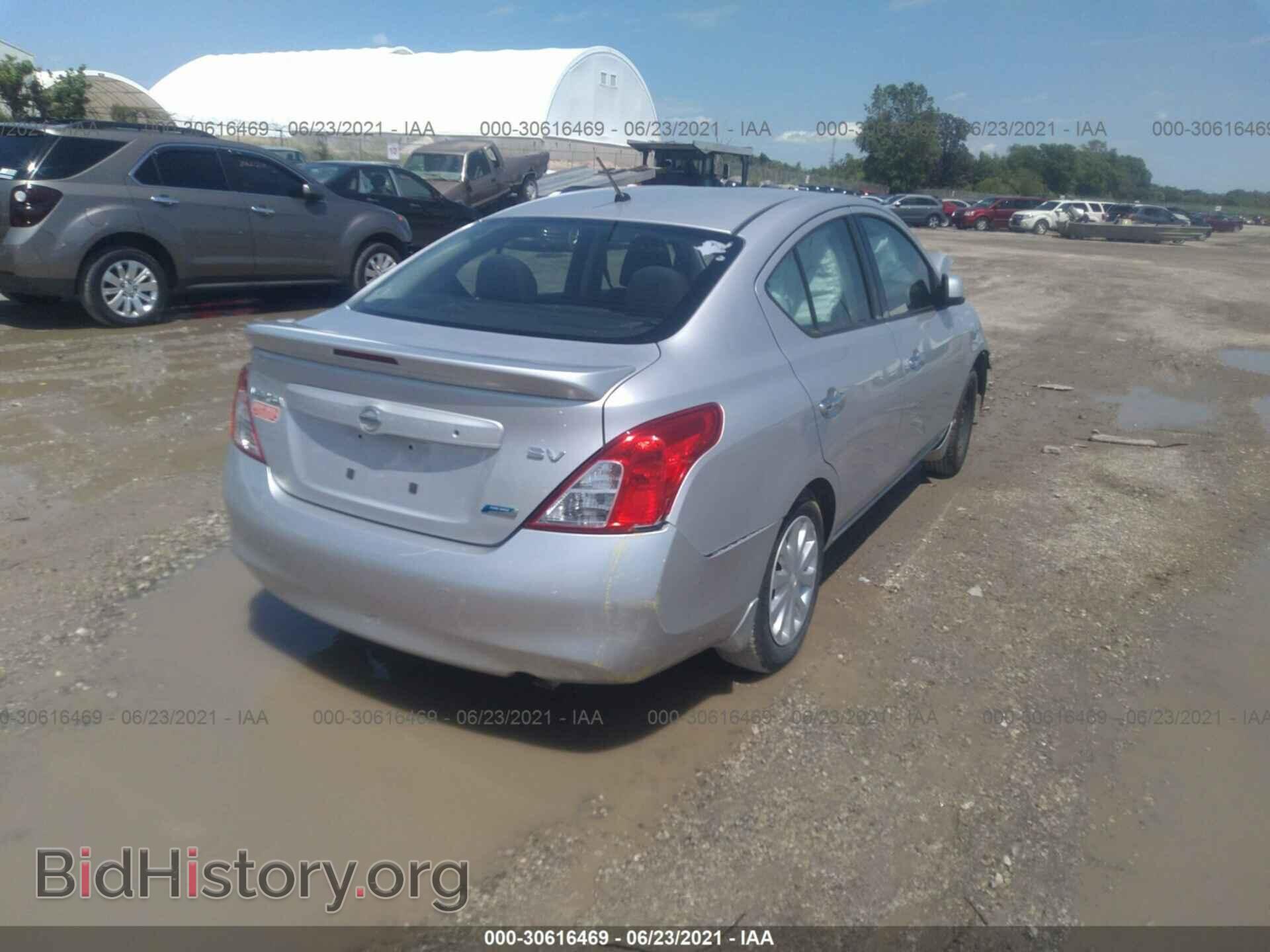 2014 NISSAN VERSA - VIN: 3N1CN7AP1EL809247 - Фото 4
