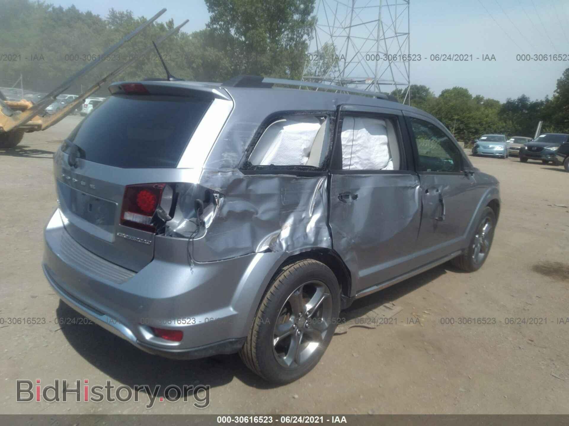 2017 DODGE JOURNEY - VIN: 3C4PDCGB0HT582837 - Фото 4