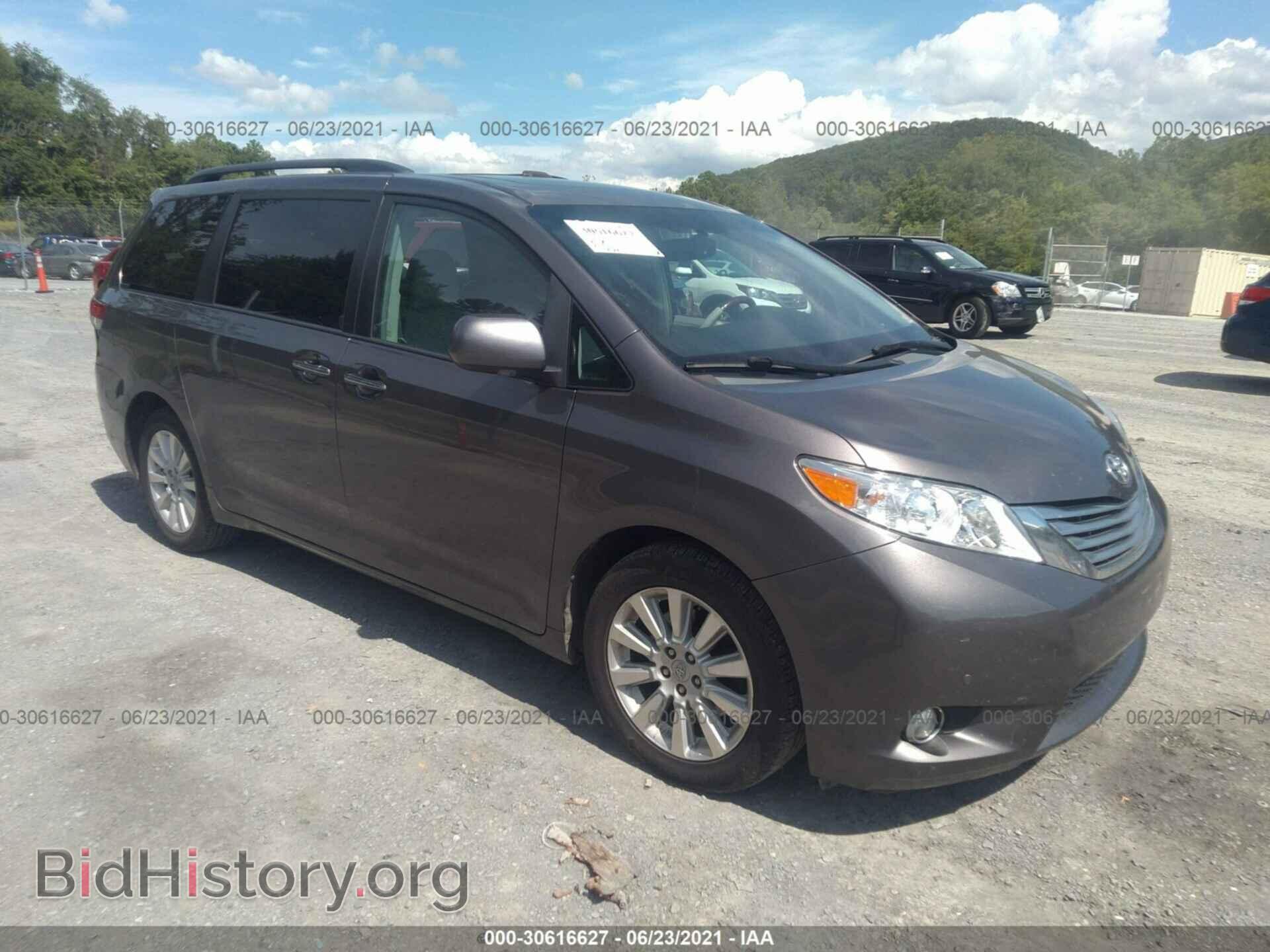 Photo 5TDDK3DC2CS037876 - TOYOTA SIENNA 2012