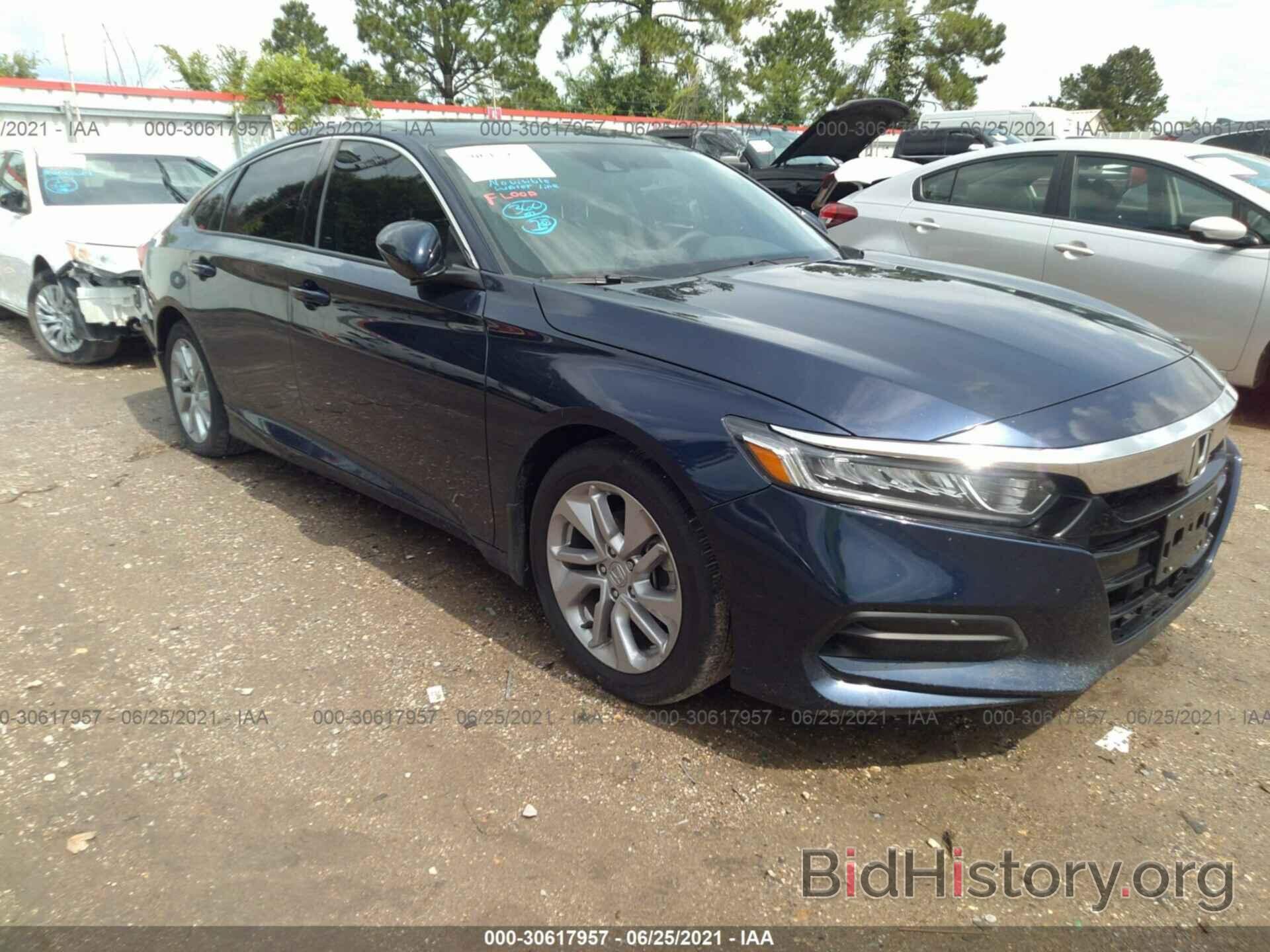 Фотография 1HGCV1F13KA116604 - HONDA ACCORD SEDAN 2019