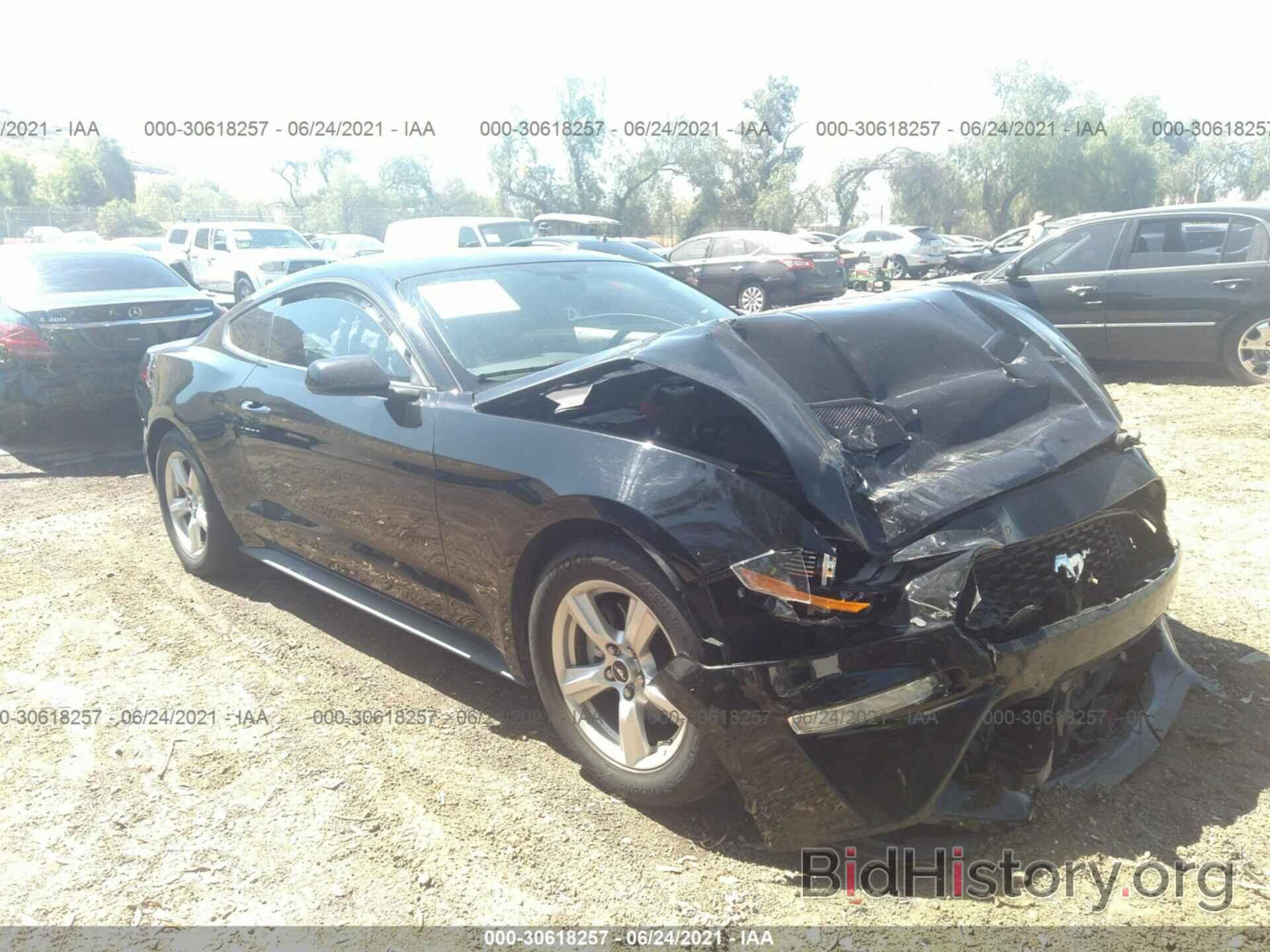 Photo 1FA6P8TH2K5118956 - FORD MUSTANG 2019