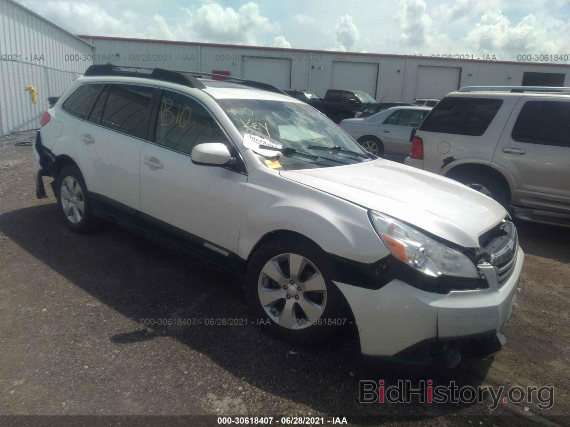 Photo 4S4BRCKC1B3347213 - SUBARU OUTBACK 2011