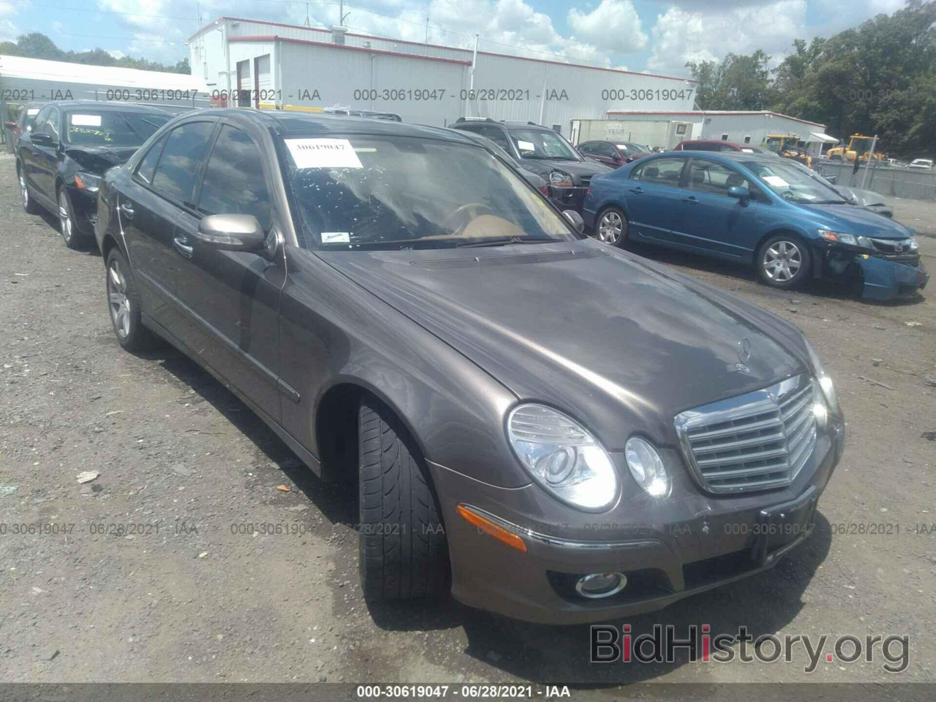 Photo WDBUF87X08B327711 - MERCEDES-BENZ E-CLASS 2008