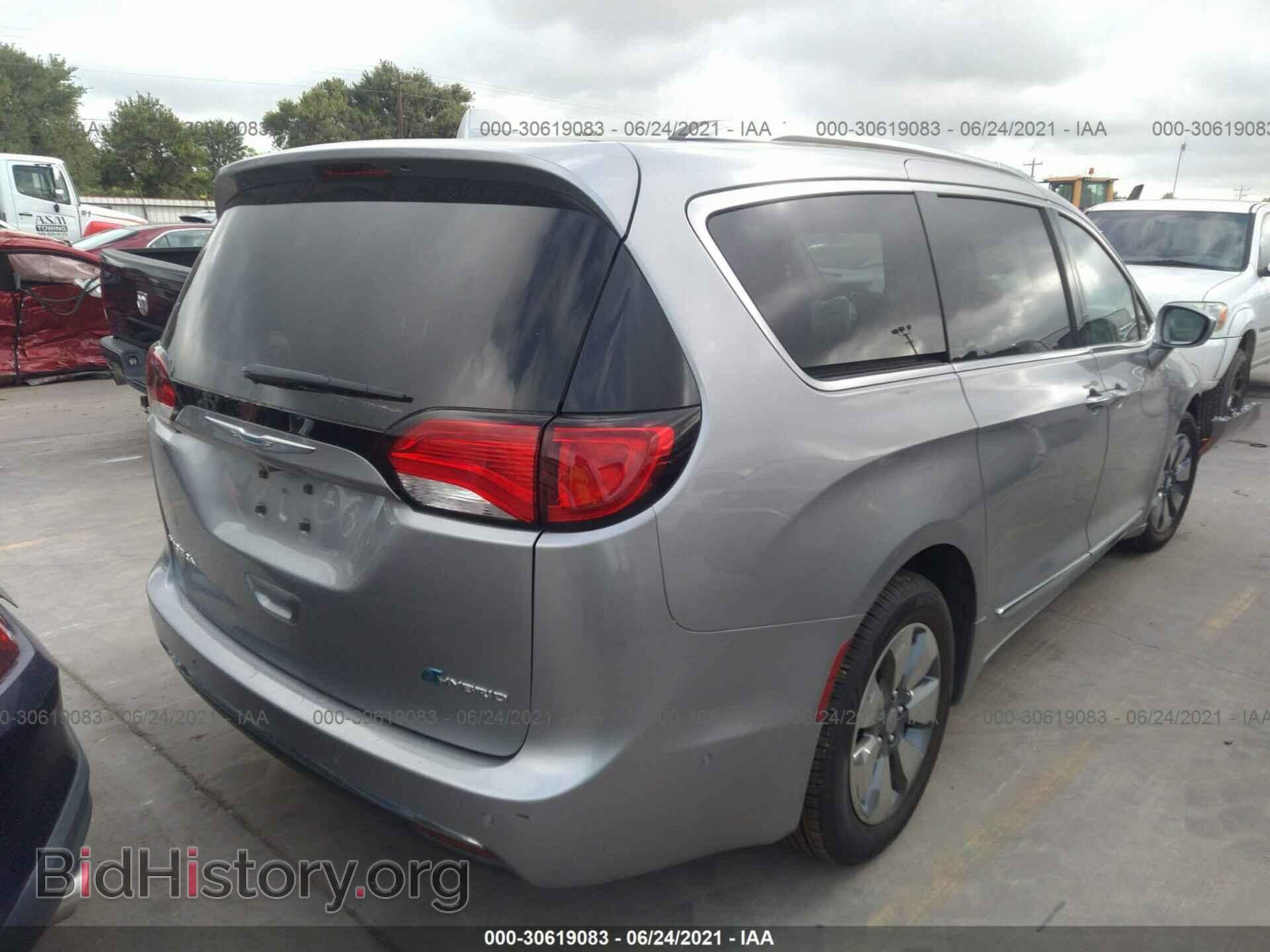2018 CHRYSLER PACIFICA - VIN: 2C4RC1N73JR214479 - Фото 4