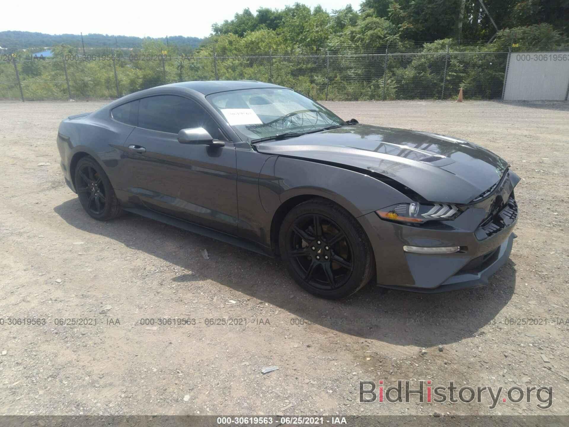 Photo 1FA6P8TH4J5159149 - FORD MUSTANG 2018