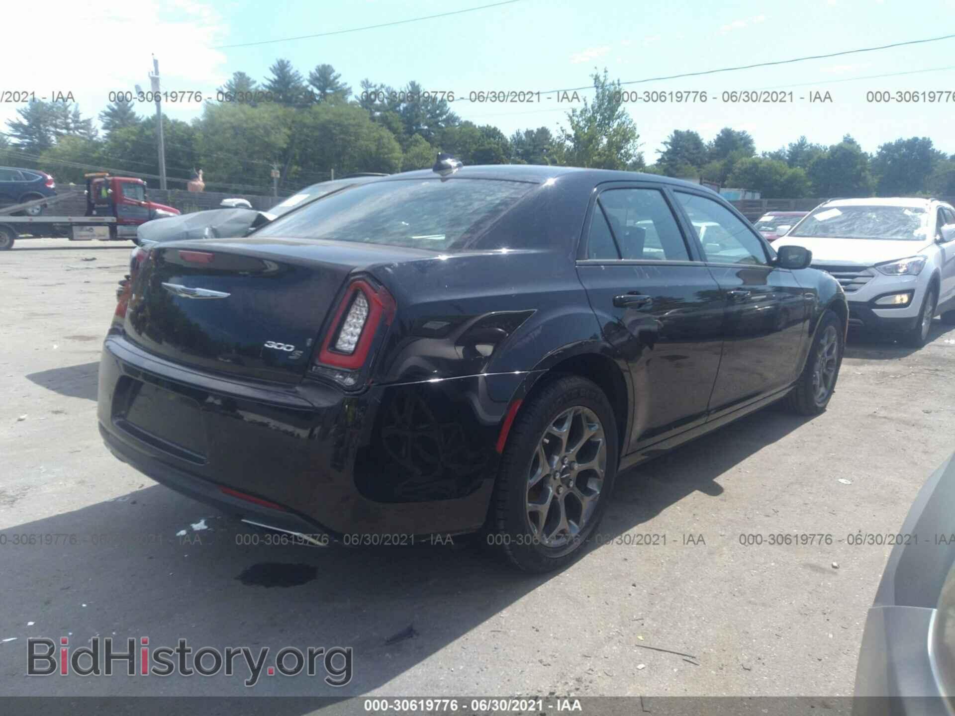 2016 CHRYSLER 300 - VIN: 2C3CCAGG7GH304966 - Photo 4