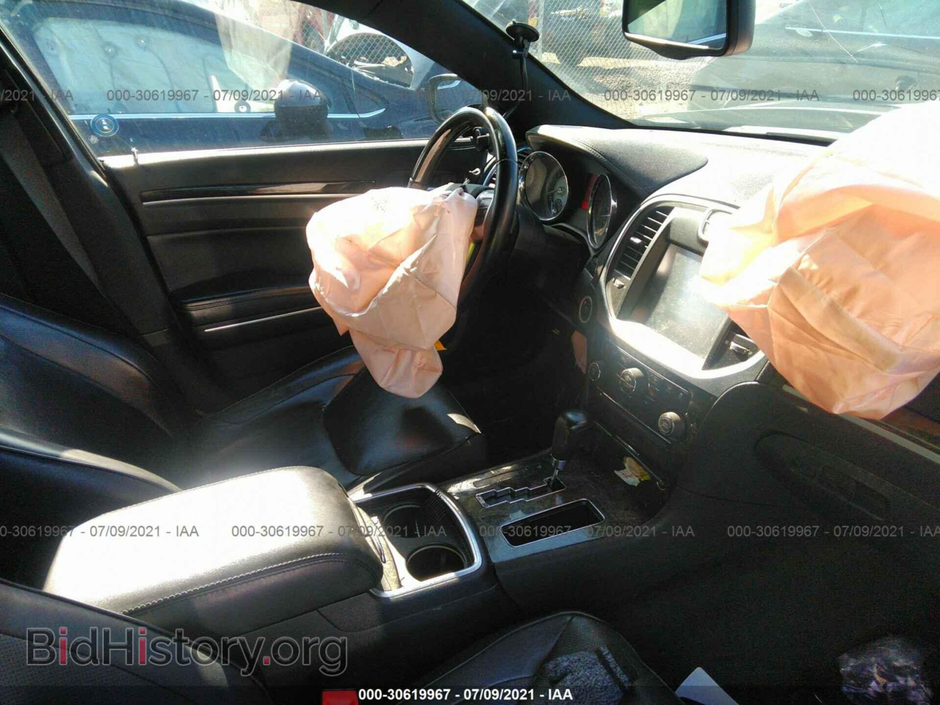 2011 CHRYSLER 300 - VIN: 2C3CA5CG6BH531917 - Фото 5