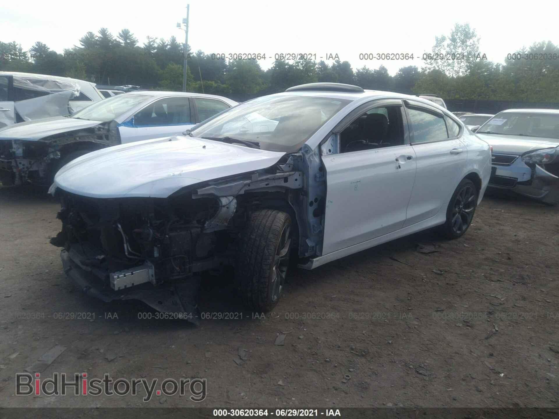 2016 CHRYSLER 200 - VIN: 1C3CCCDG8GN110406 - Фото 2