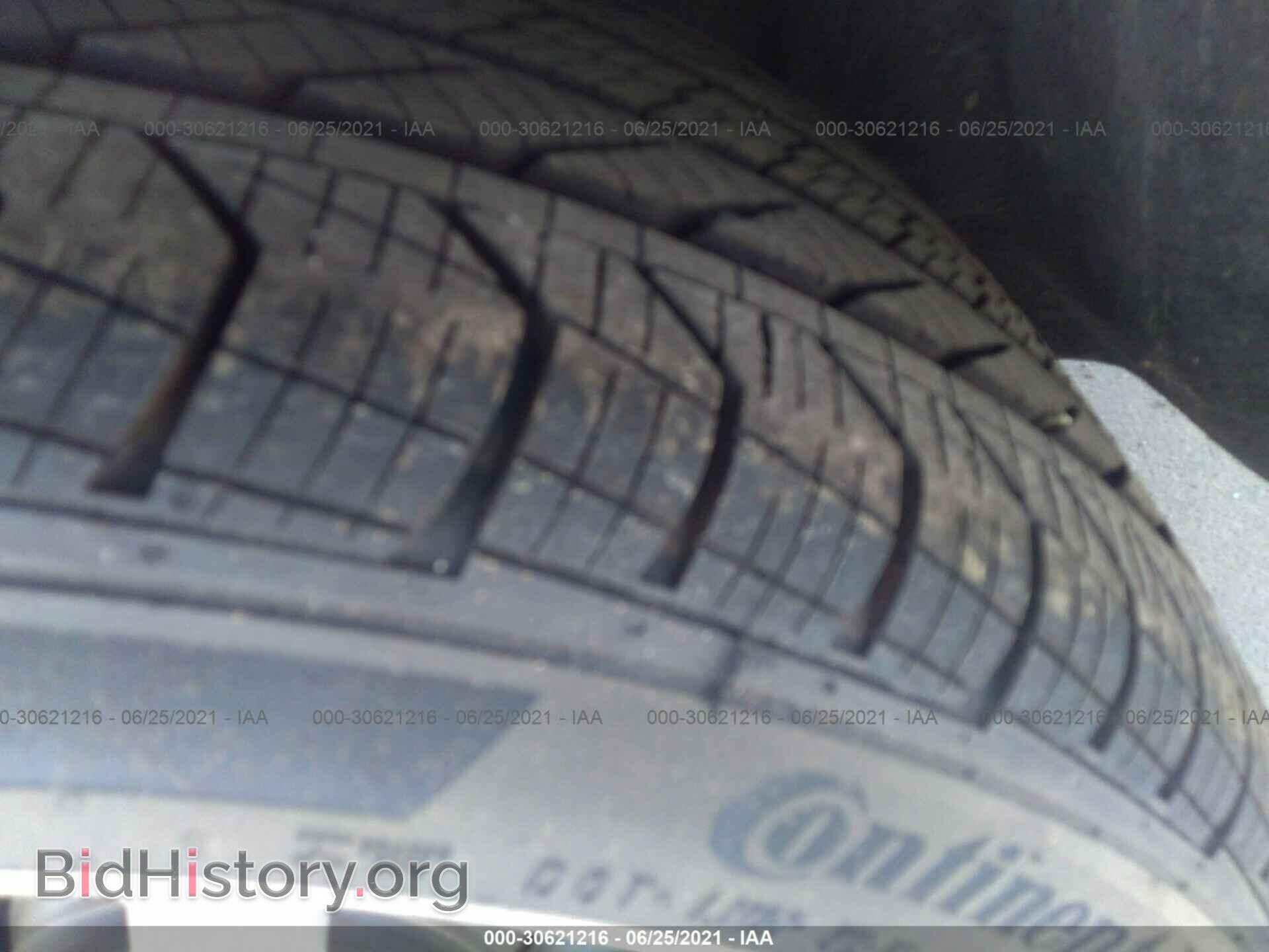 2016 AUDI A4 - VIN: WAUAFAFL0GA007784 - Photo 13