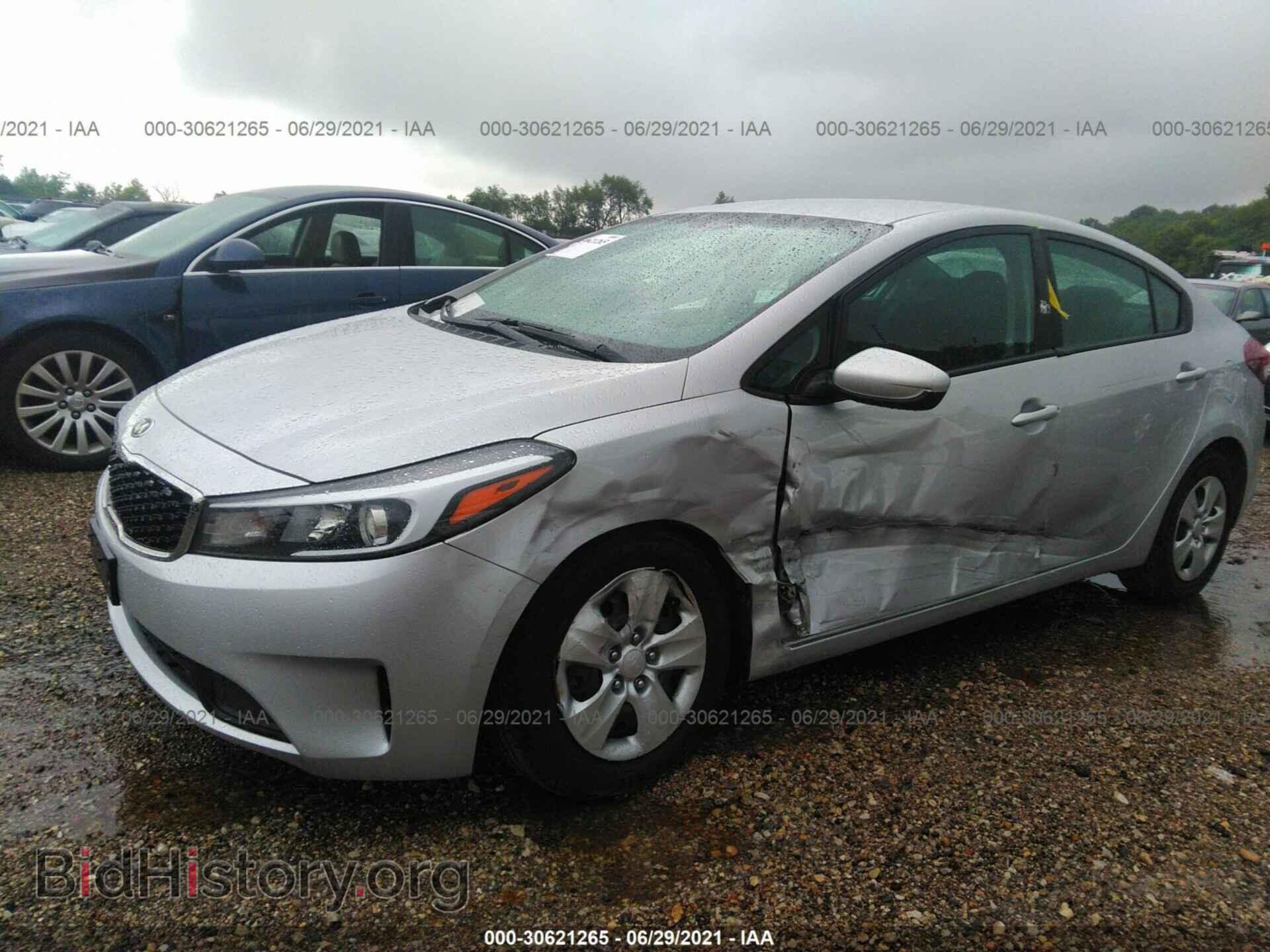 2017 KIA FORTE - VIN: 3KPFK4A71HE097980 - Фото 2