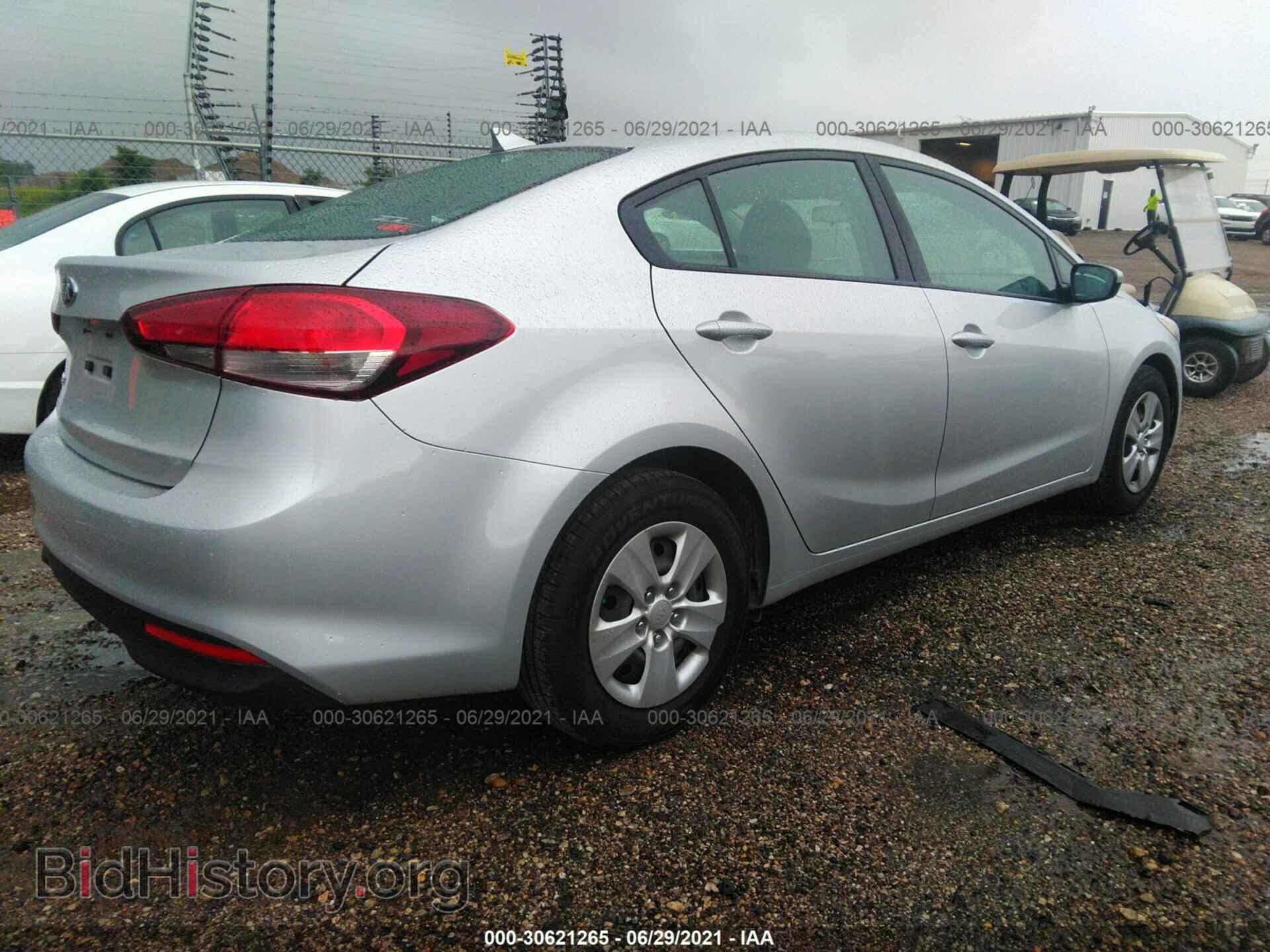2017 KIA FORTE - VIN: 3KPFK4A71HE097980 - Фото 4