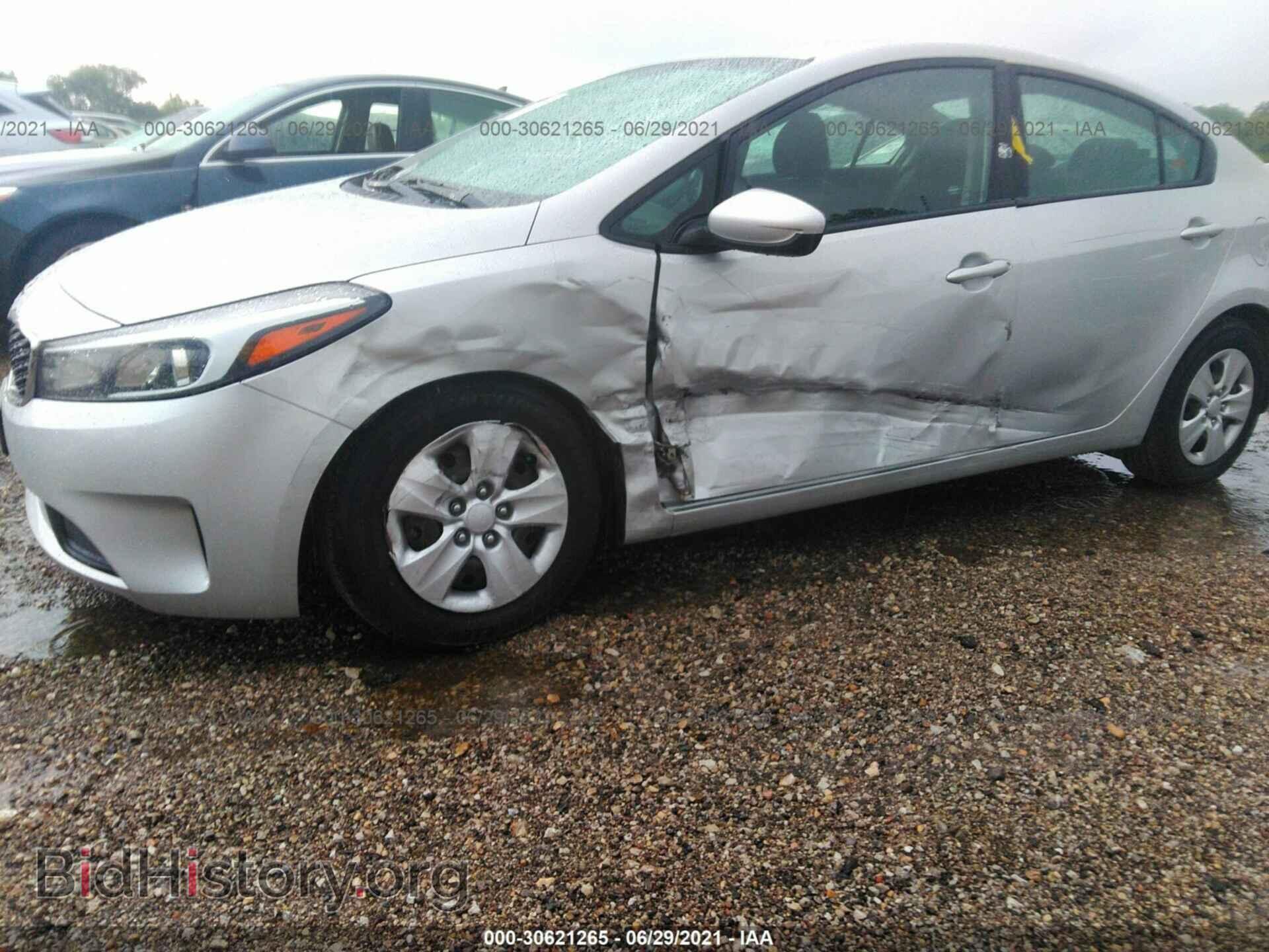 2017 KIA FORTE - VIN: 3KPFK4A71HE097980 - Фото 6