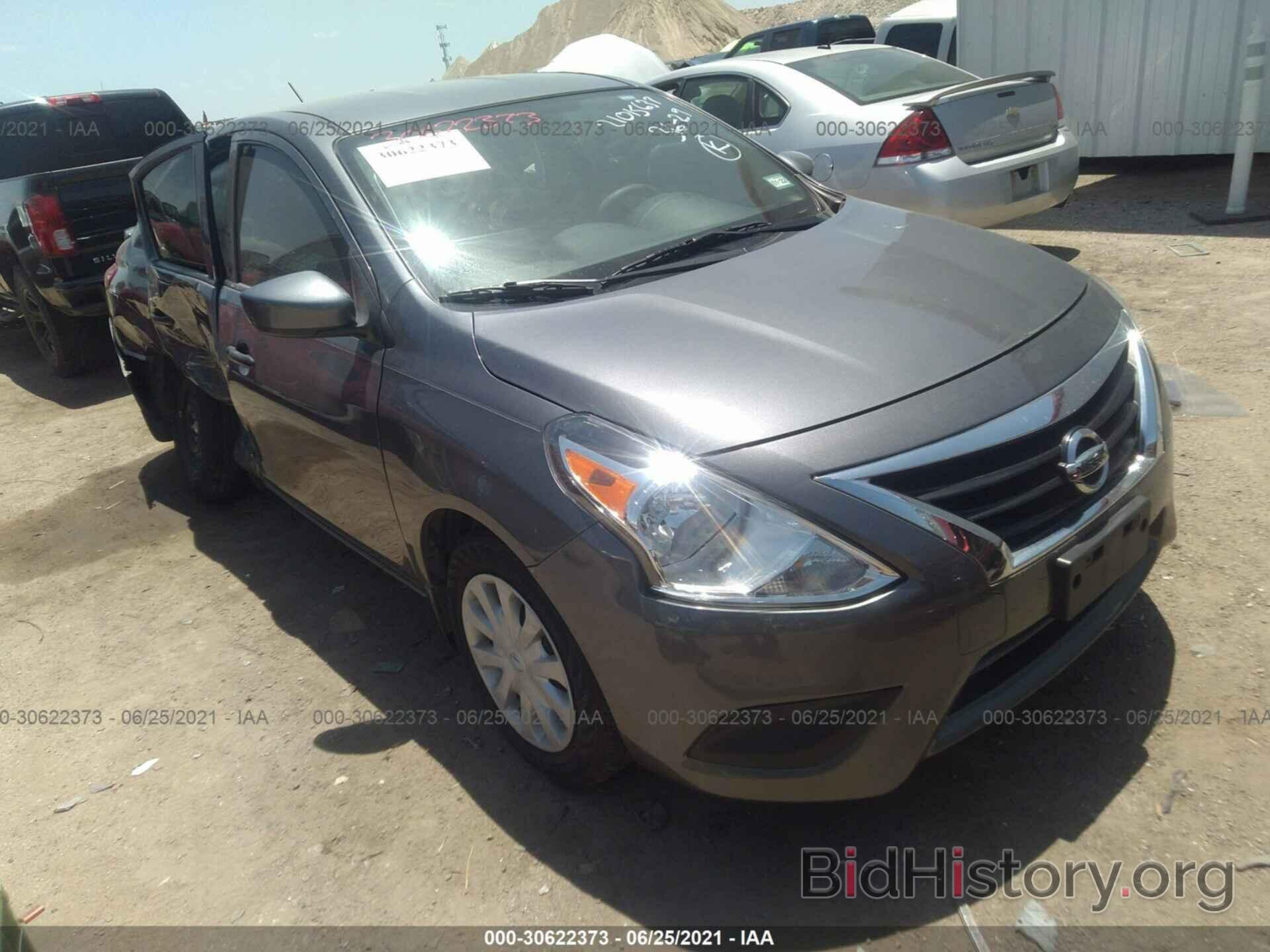 Photo 3N1CN7AP3KL815918 - NISSAN VERSA SEDAN 2019