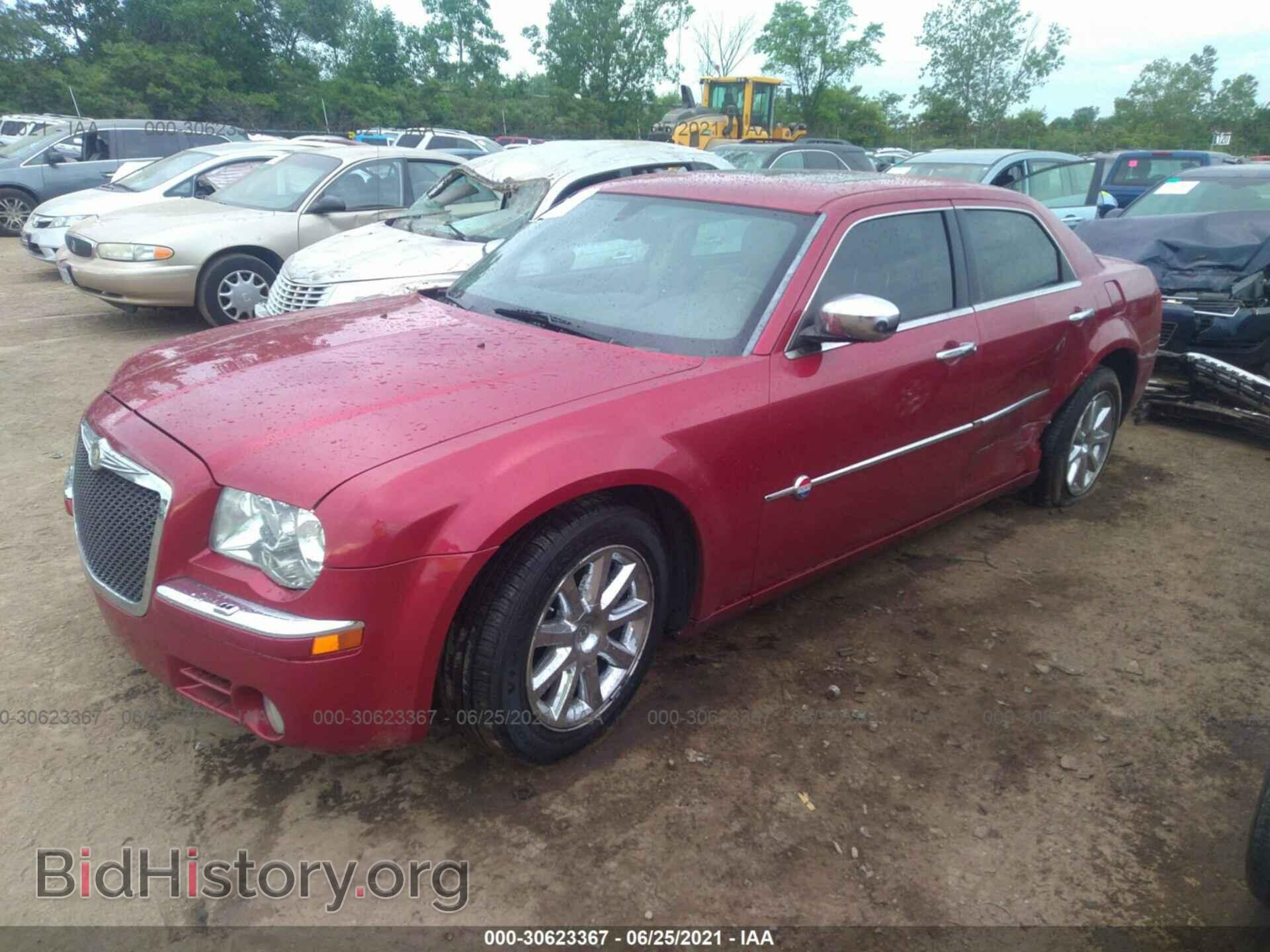 2006 CHRYSLER 300 - VIN: 2C3KA63H06H450248 - Фото 2