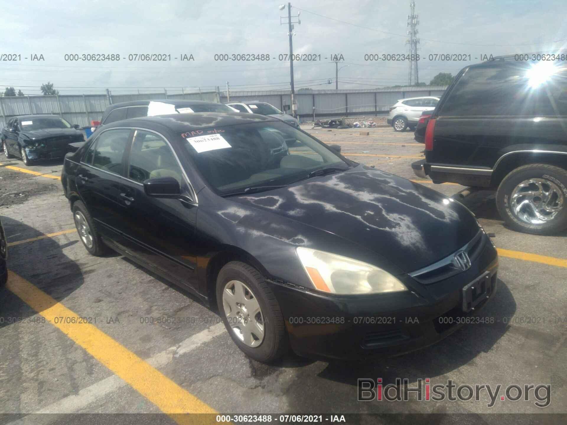 Photo 1HGCM56496A040025 - HONDA ACCORD SDN 2006