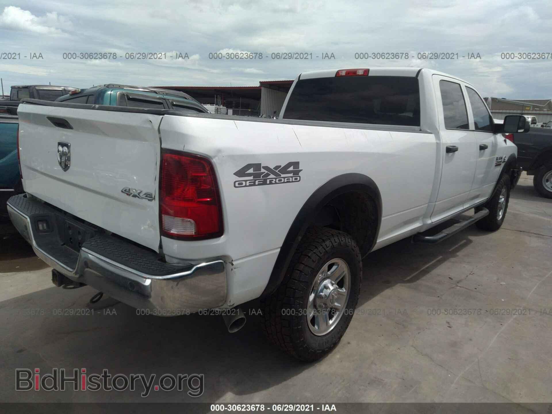2017 RAM 2500 - VIN: 3C6UR5HL9HG683771 - Фото 4