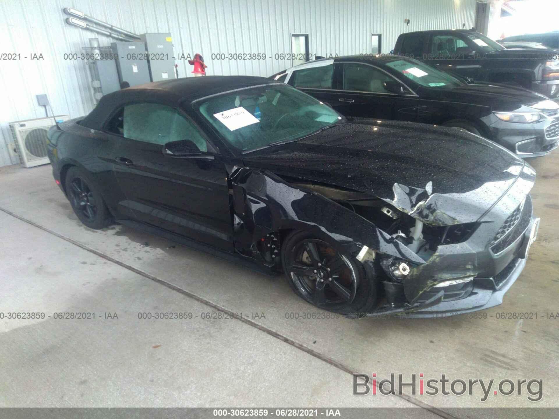 Photo 1FATP8EM8F5330358 - FORD MUSTANG 2015