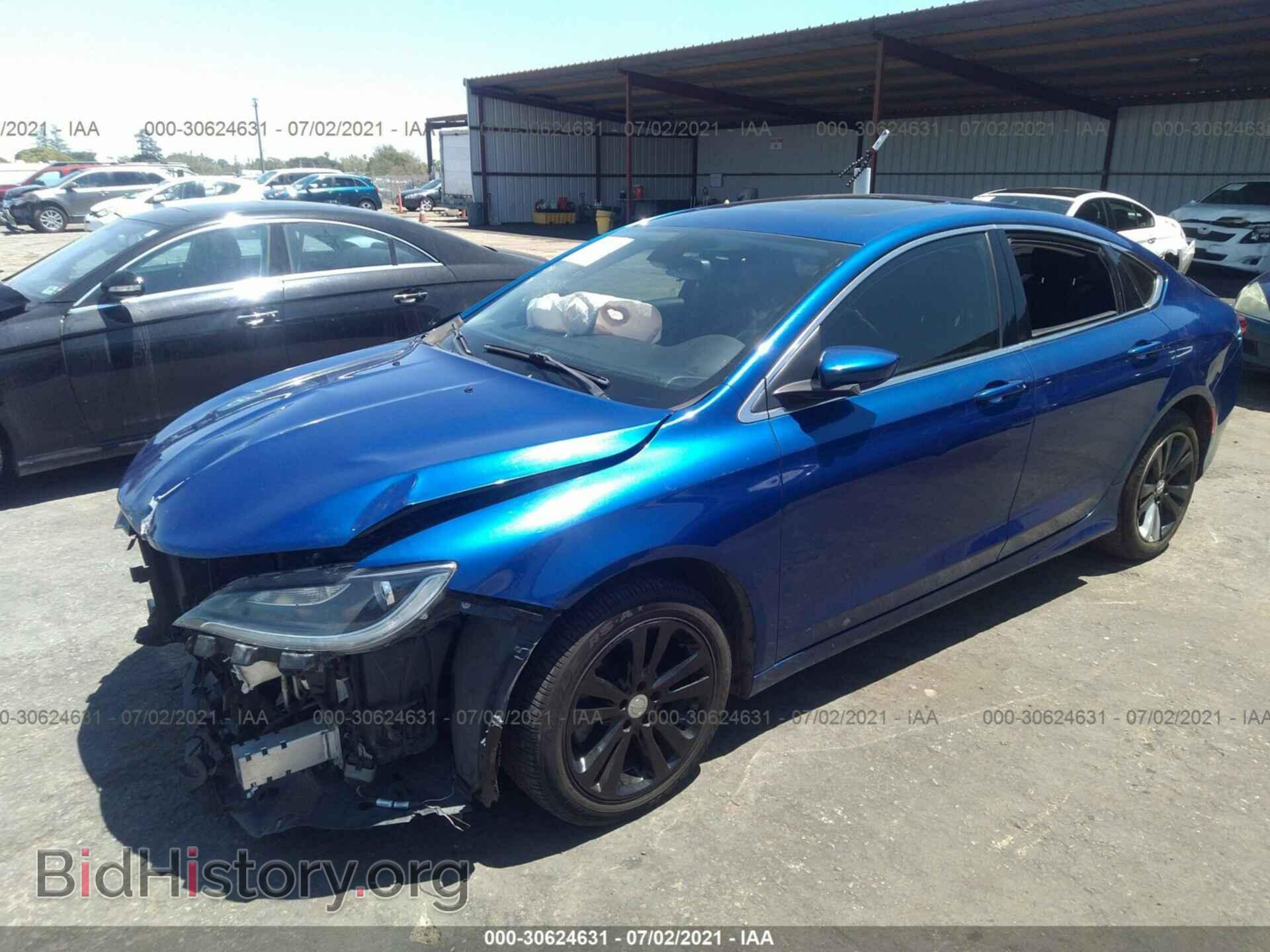 2015 CHRYSLER 200 - VIN: 1C3CCCAB9FN621632 - Photo 2