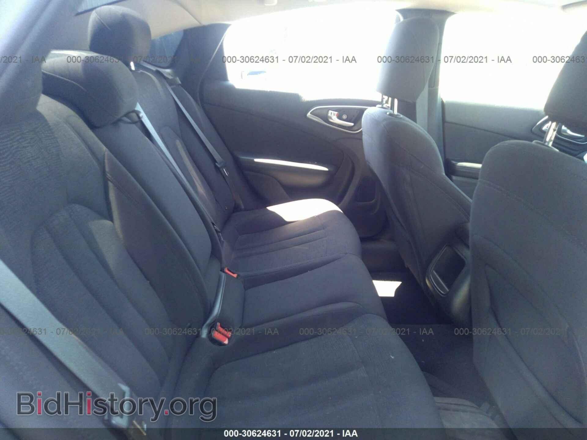 2015 CHRYSLER 200 - VIN: 1C3CCCAB9FN621632 - Photo 8