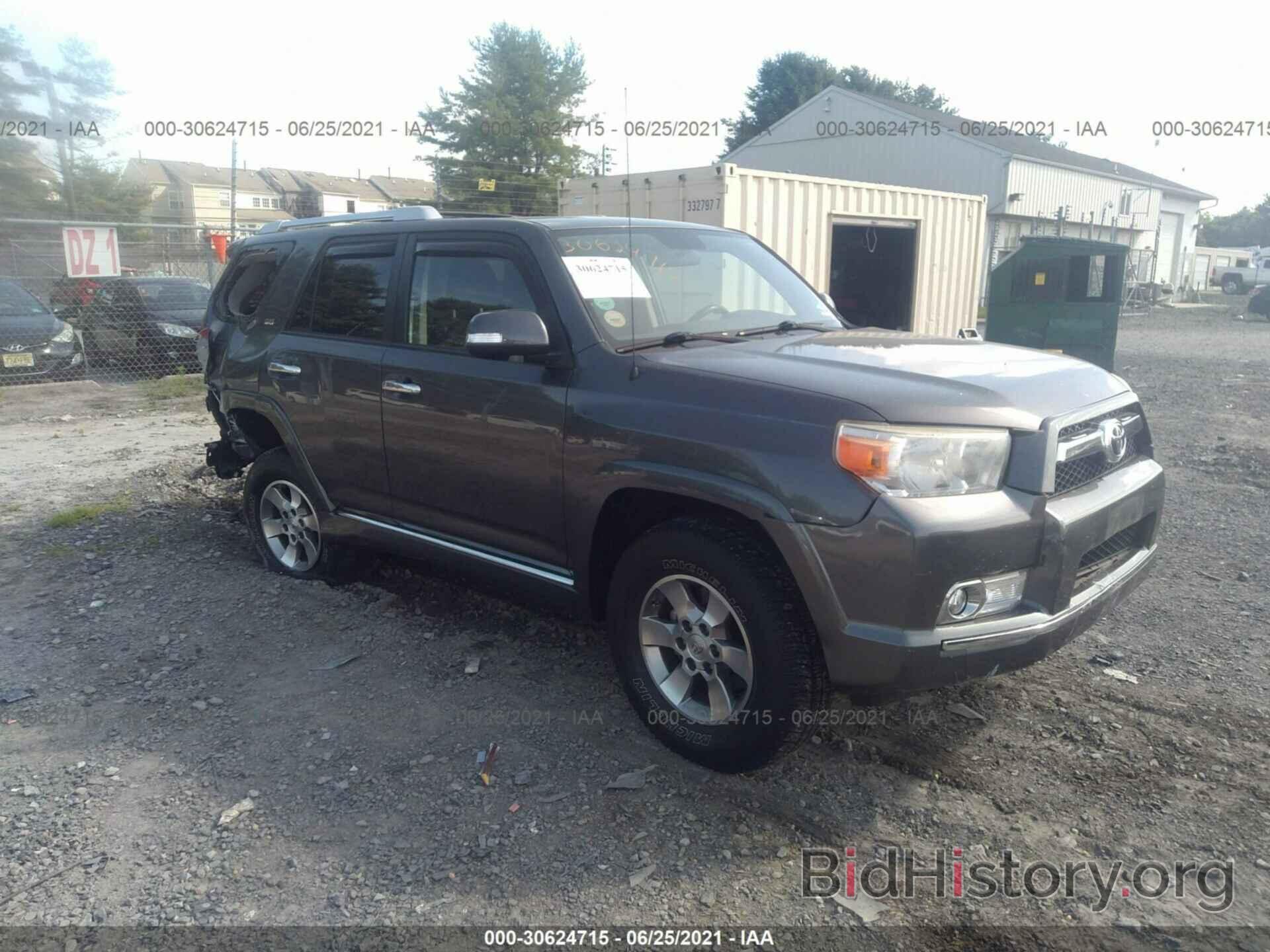 Photo JTEBU5JR6B5073785 - TOYOTA 4RUNNER 2011