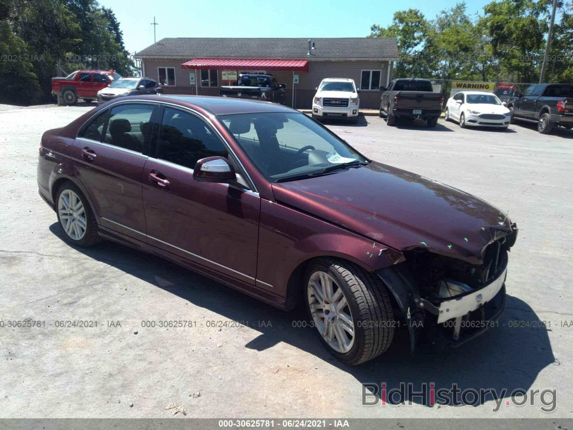 Photo WDDGF81X79F252755 - MERCEDES-BENZ C-CLASS 2009