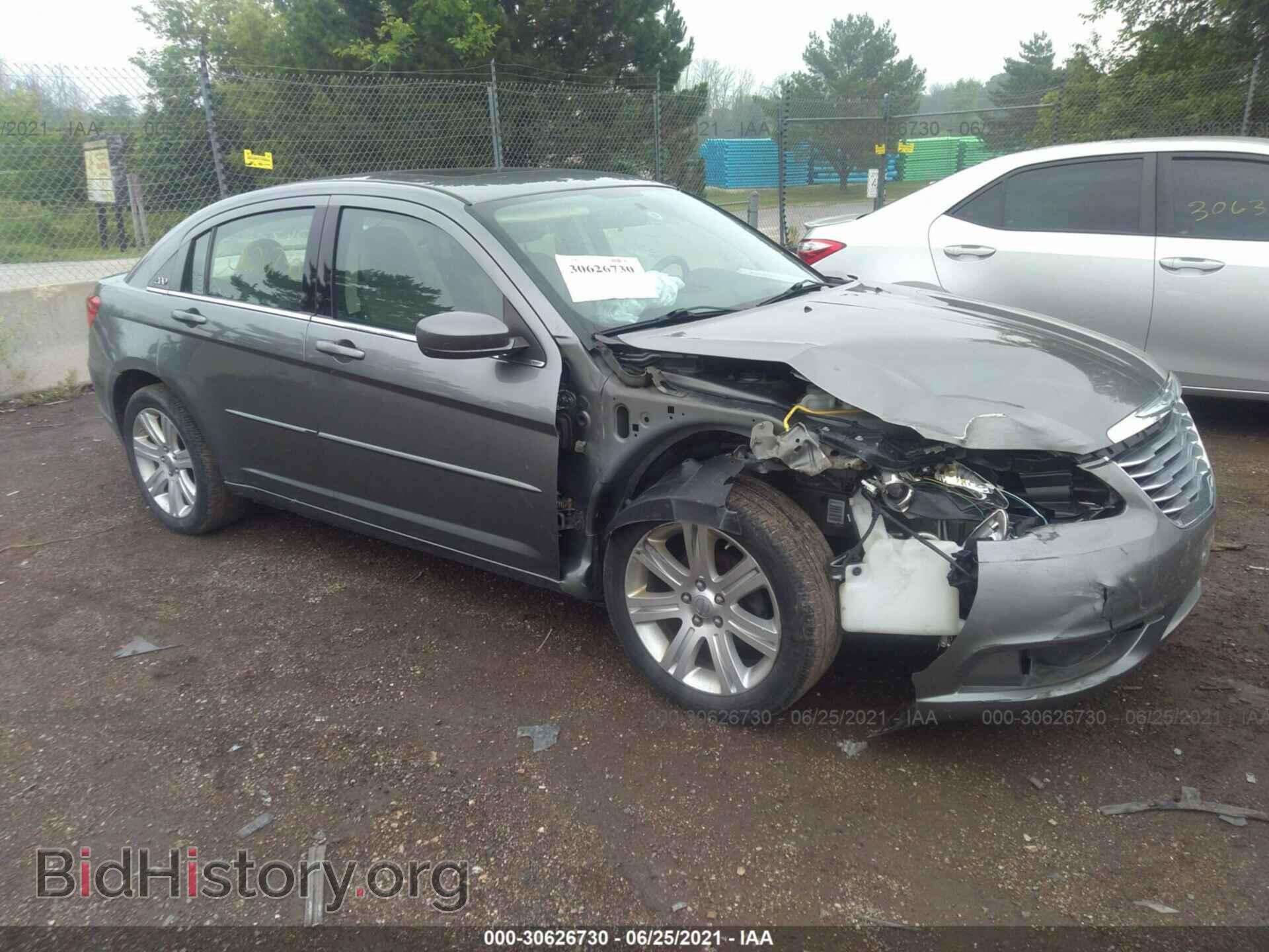 Фотография 1C3CCBBB4DN713687 - CHRYSLER 200 2013