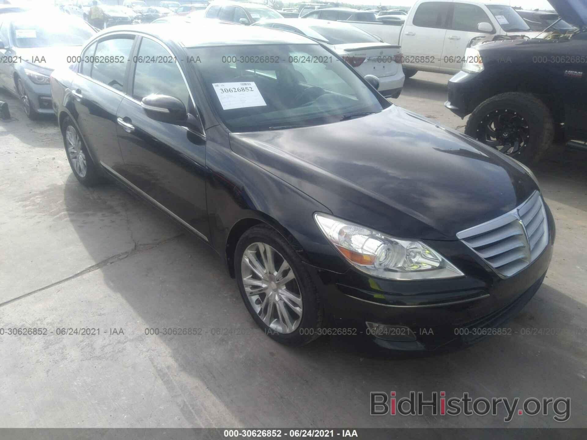 Photo KMHGC46F99U062426 - HYUNDAI GENESIS 2009