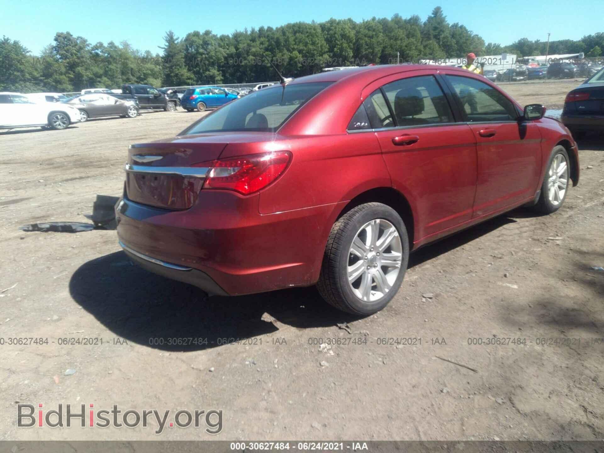 2013 CHRYSLER 200 - VIN: 1C3CCBBB2DN598359 - Photo 4