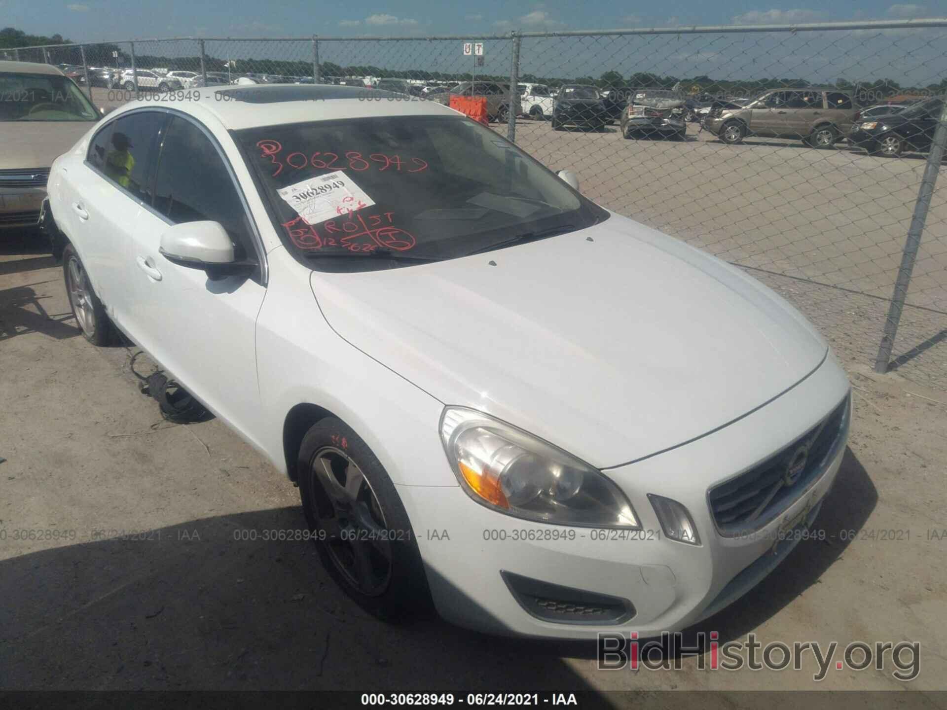 Photo YV1622FS7C2054570 - VOLVO S60 2012