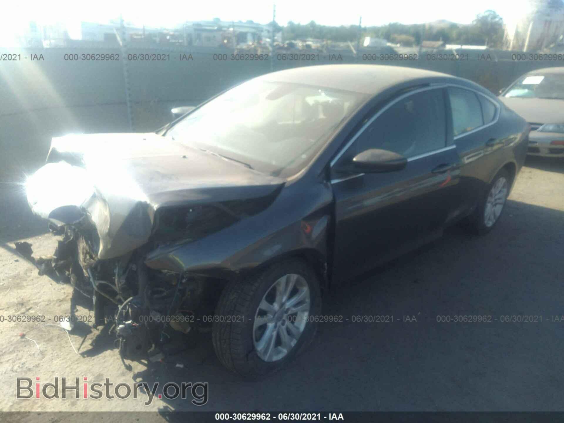 2016 CHRYSLER 200 - VIN: 1C3CCCAB9GN164760 - Photo 2