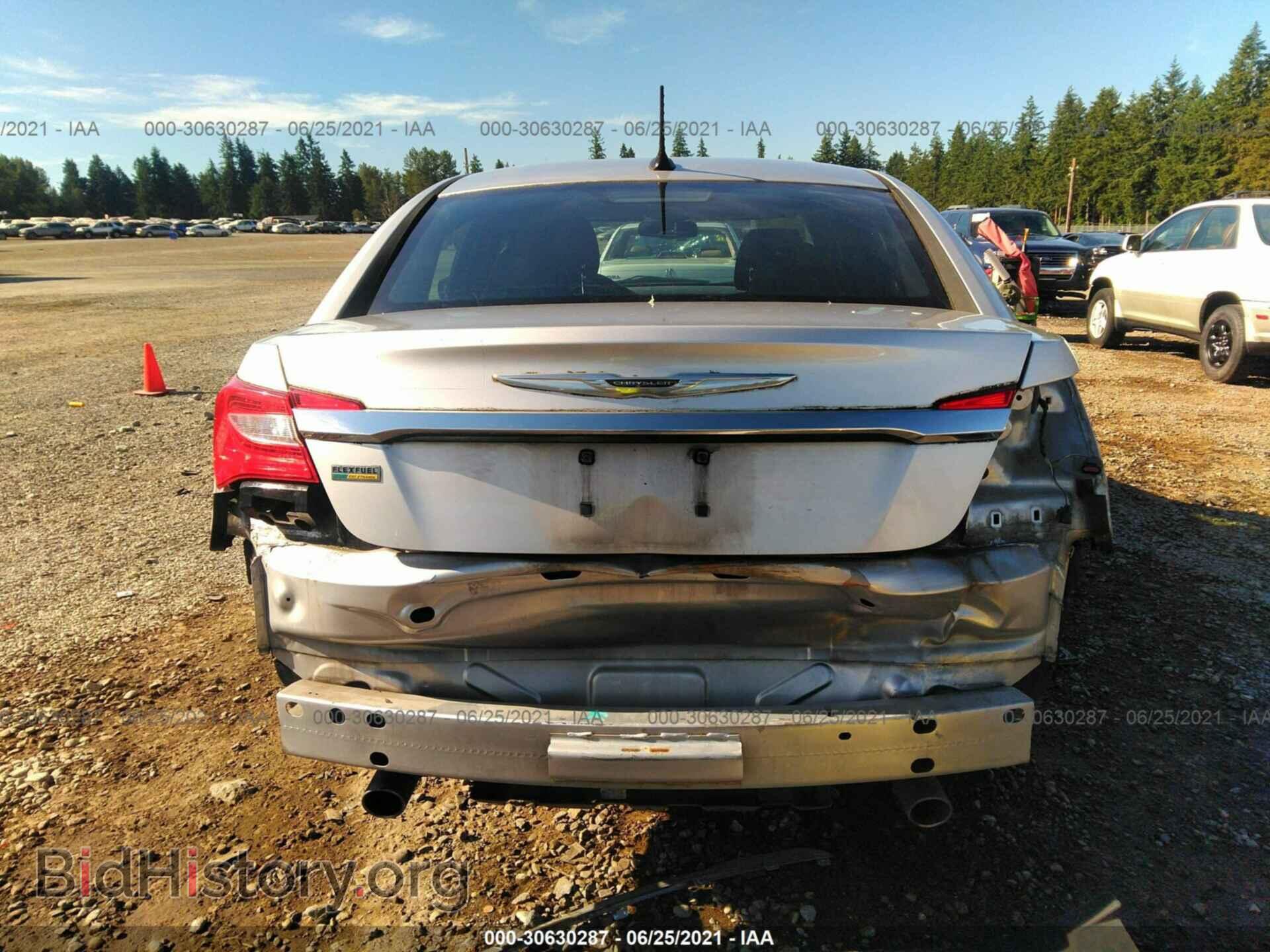 2012 CHRYSLER 200 - VIN: 1C3CCBCG3CN113381 - Photo 6