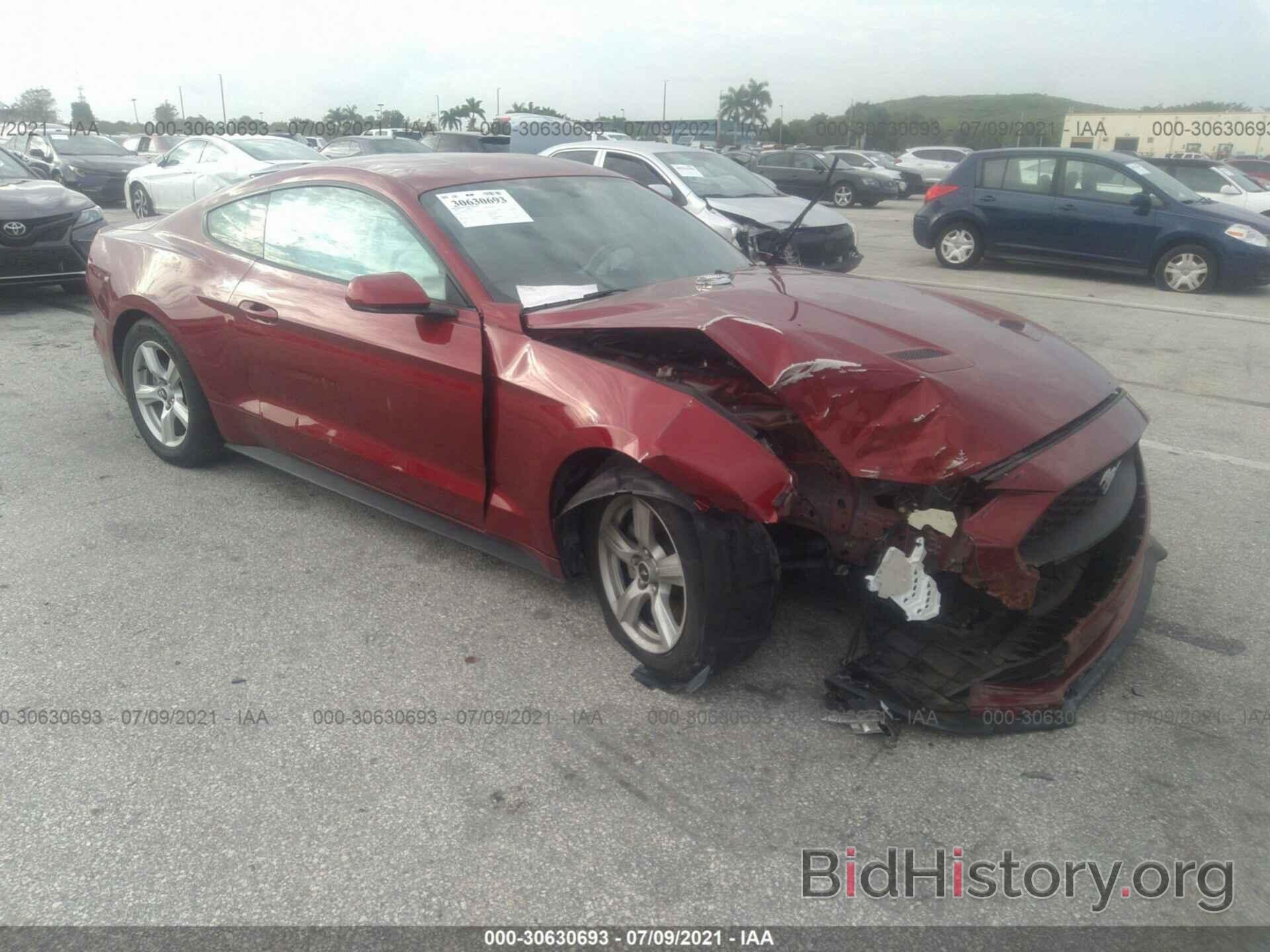 Photo 1FA6P8TH4J5118634 - FORD MUSTANG 2018