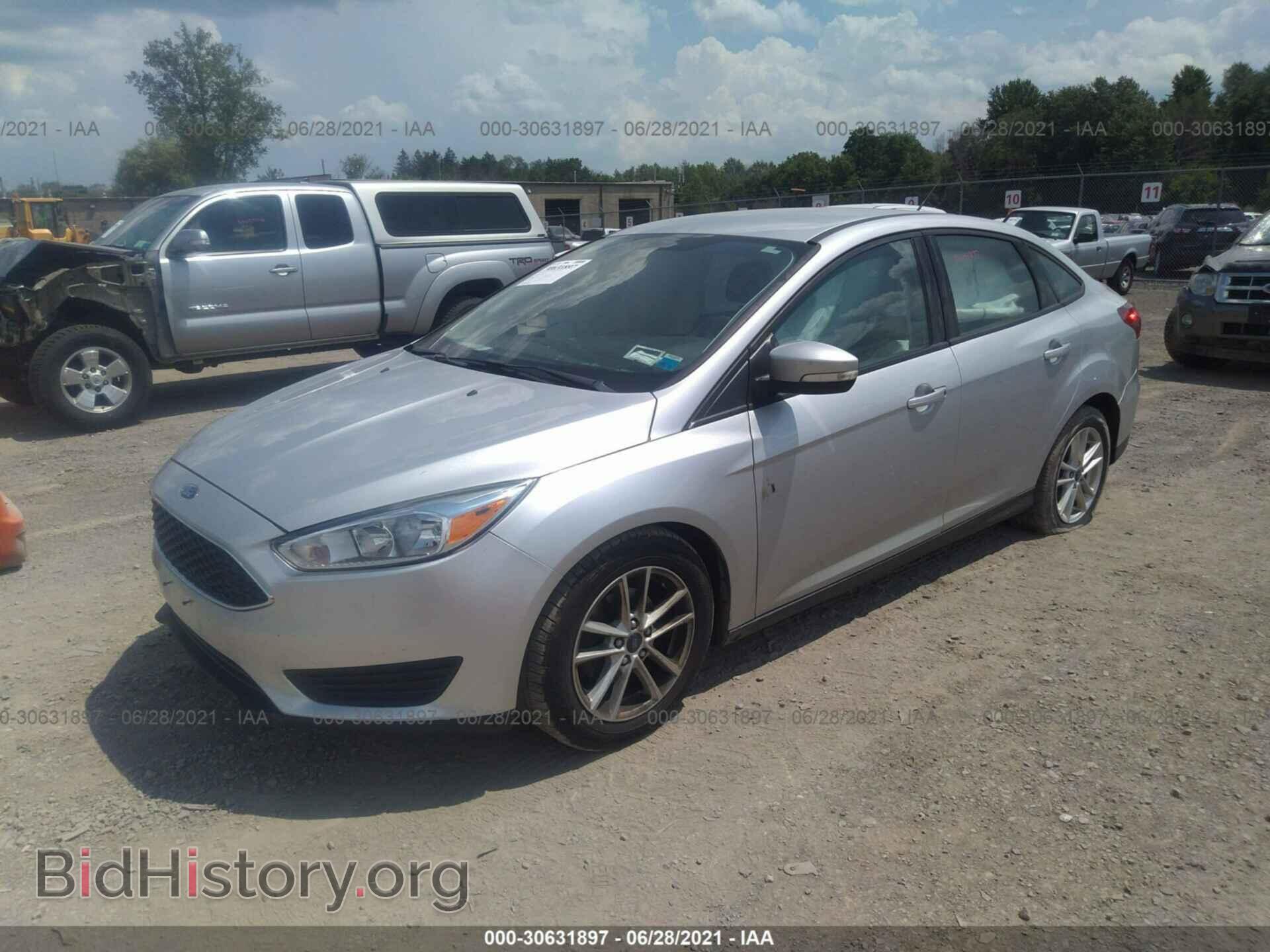 2016 FORD FOCUS - VIN: 1FADP3F22GL288366 - Фото 2