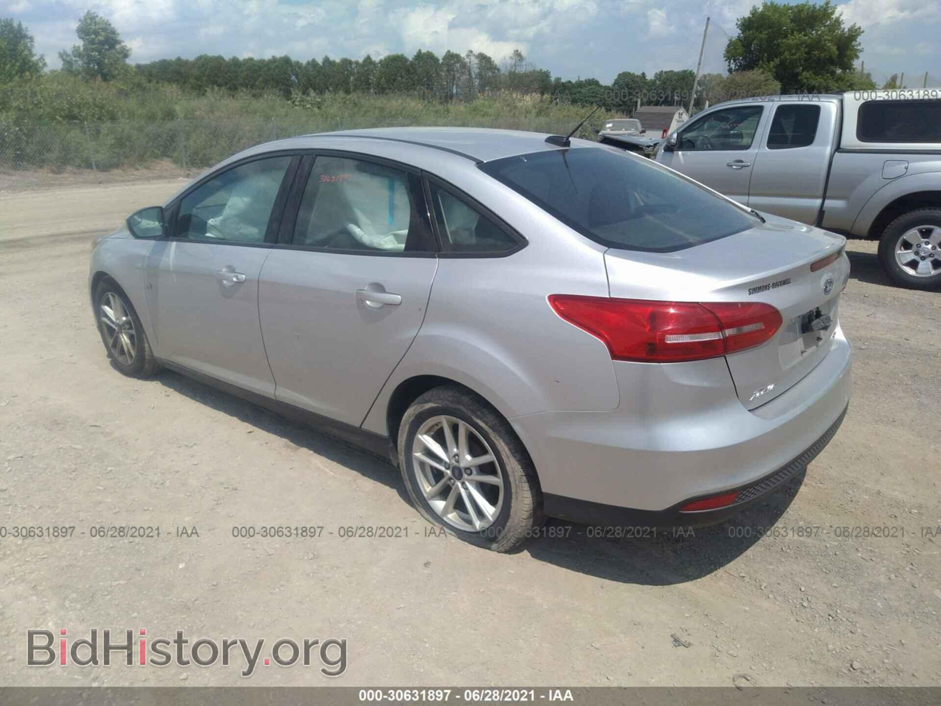 2016 FORD FOCUS - VIN: 1FADP3F22GL288366 - Фото 3